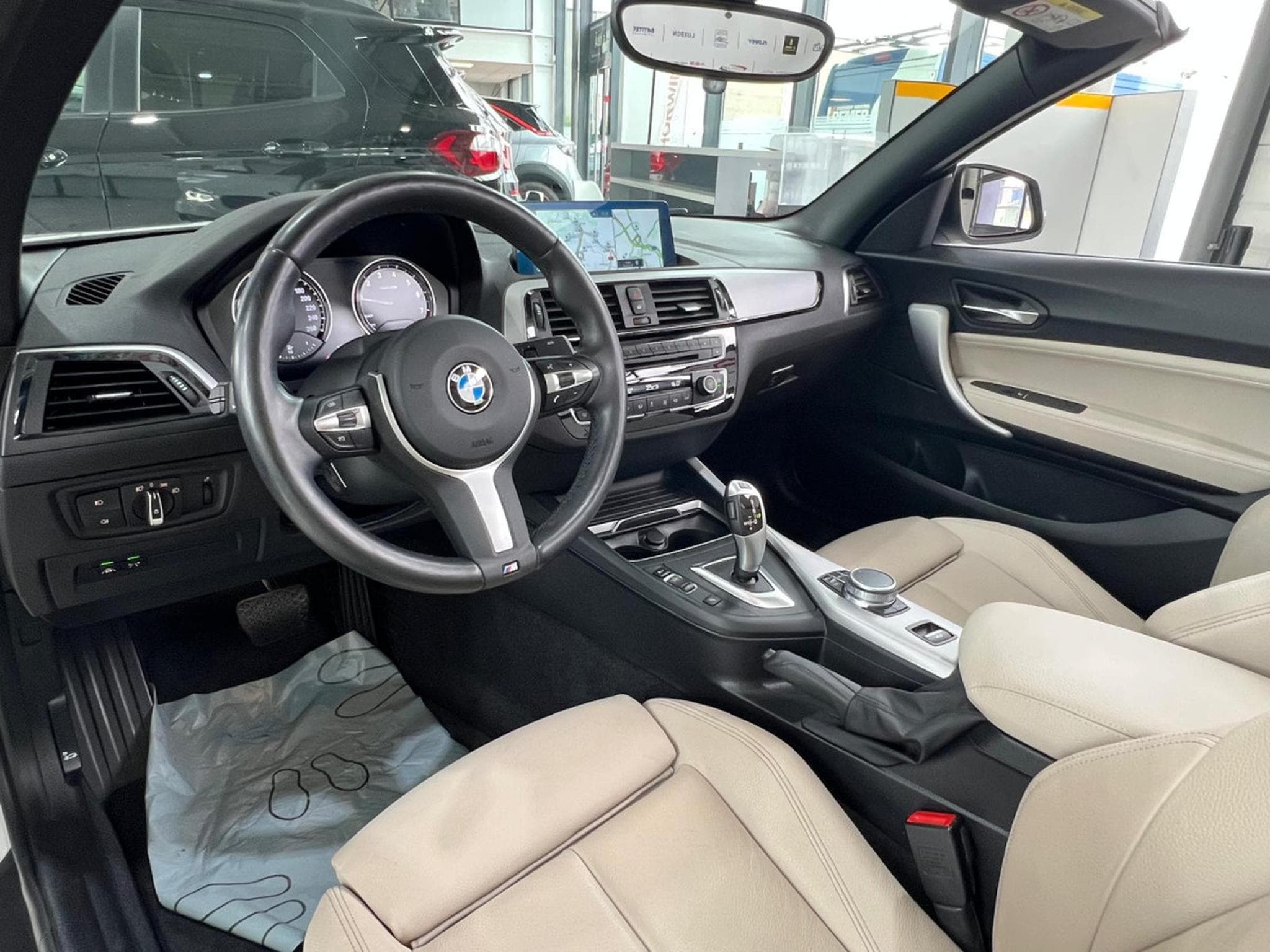 BMW 220 iA 184 CABRIO ,SPORT PAKET, 1 HAND, VOLANT M, CARPLAY, NAVI (2020) - Foto 11