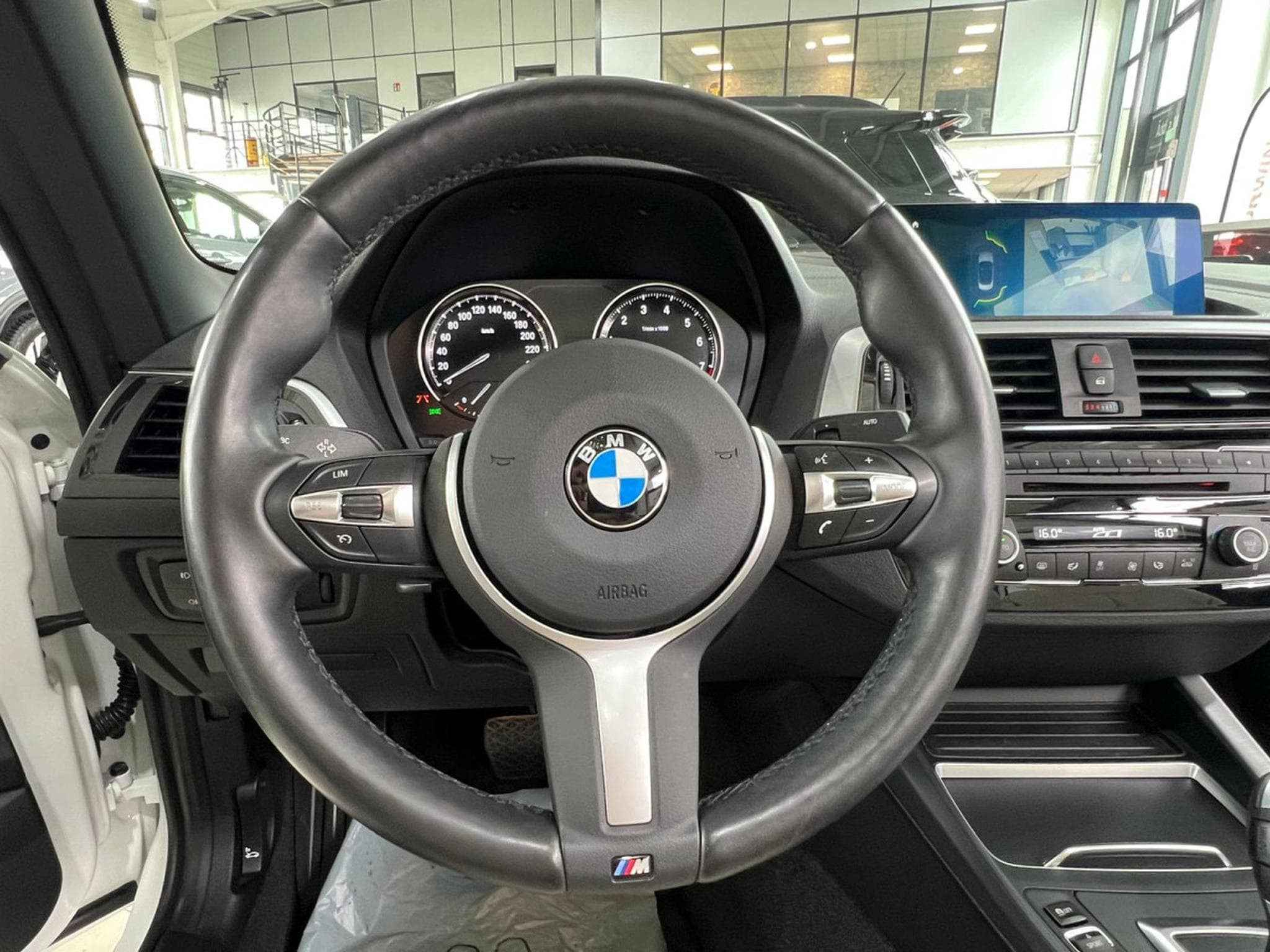 BMW 220 iA 184 CABRIO ,SPORT PAKET, 1 HAND, VOLANT M, CARPLAY, NAVI (2020) - Foto 12
