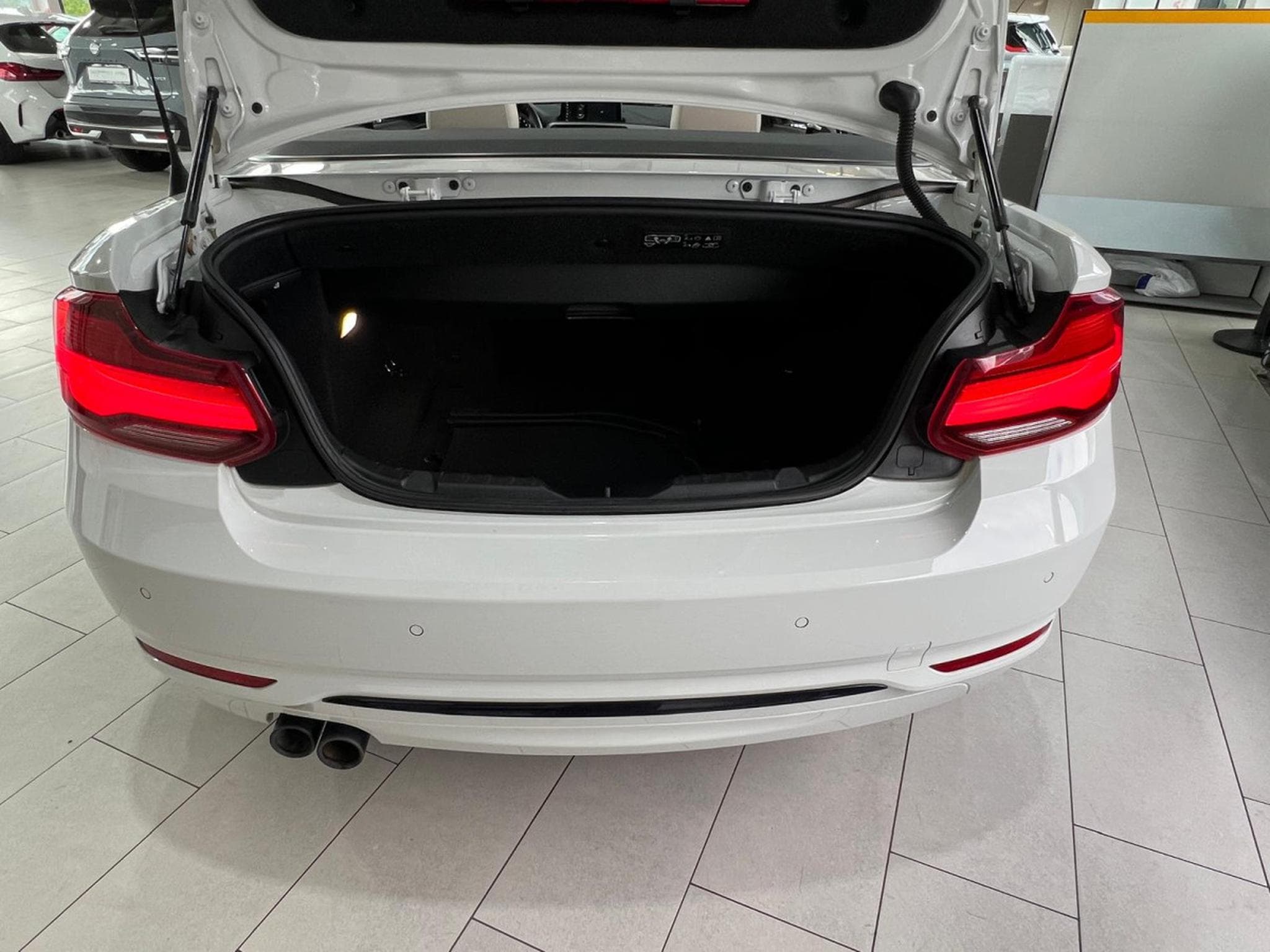 BMW 220 iA 184 CABRIO ,SPORT PAKET, 1 HAND, VOLANT M, CARPLAY, NAVI (2020) - Foto 15