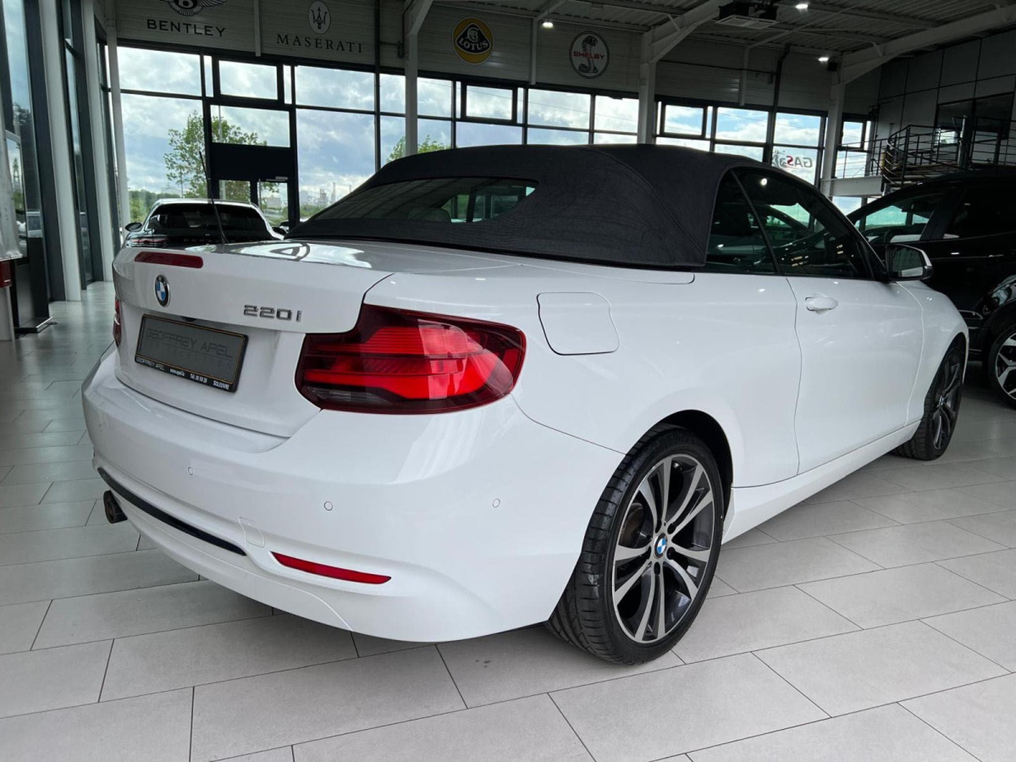 BMW 220 iA 184 CABRIO ,SPORT PAKET, 1 HAND, VOLANT M, CARPLAY, NAVI (2020) - Foto 2