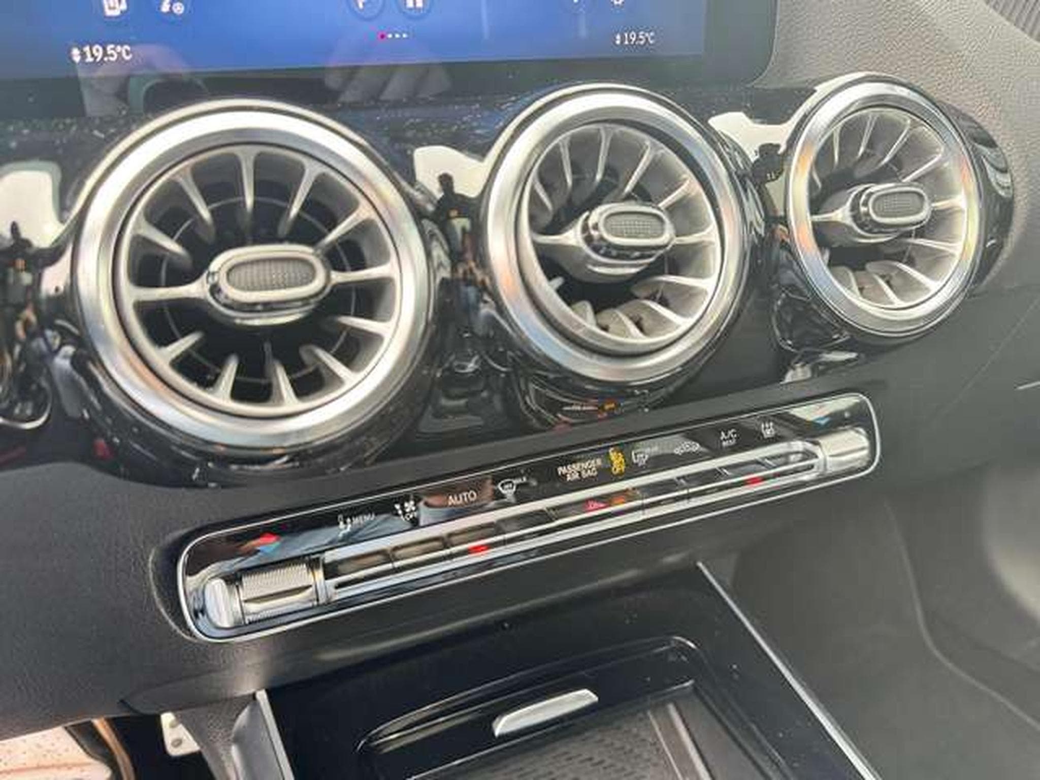 Mercedes GLA 250 GLA 250 e 8G-DCT Edition AMG Line (2024) - Foto 20