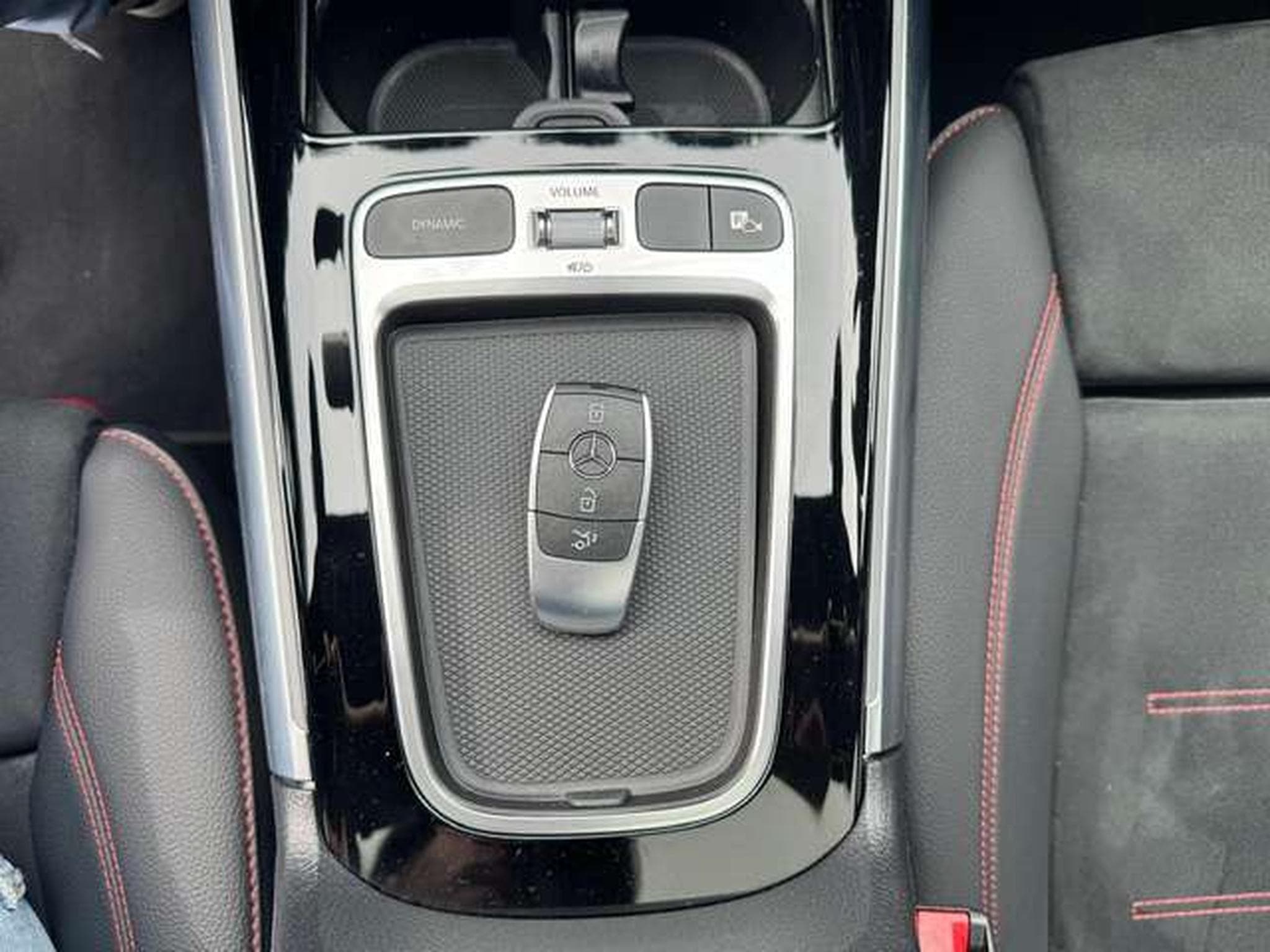Mercedes GLA 250 GLA 250 e 8G-DCT Edition AMG Line (2024) - Foto 21