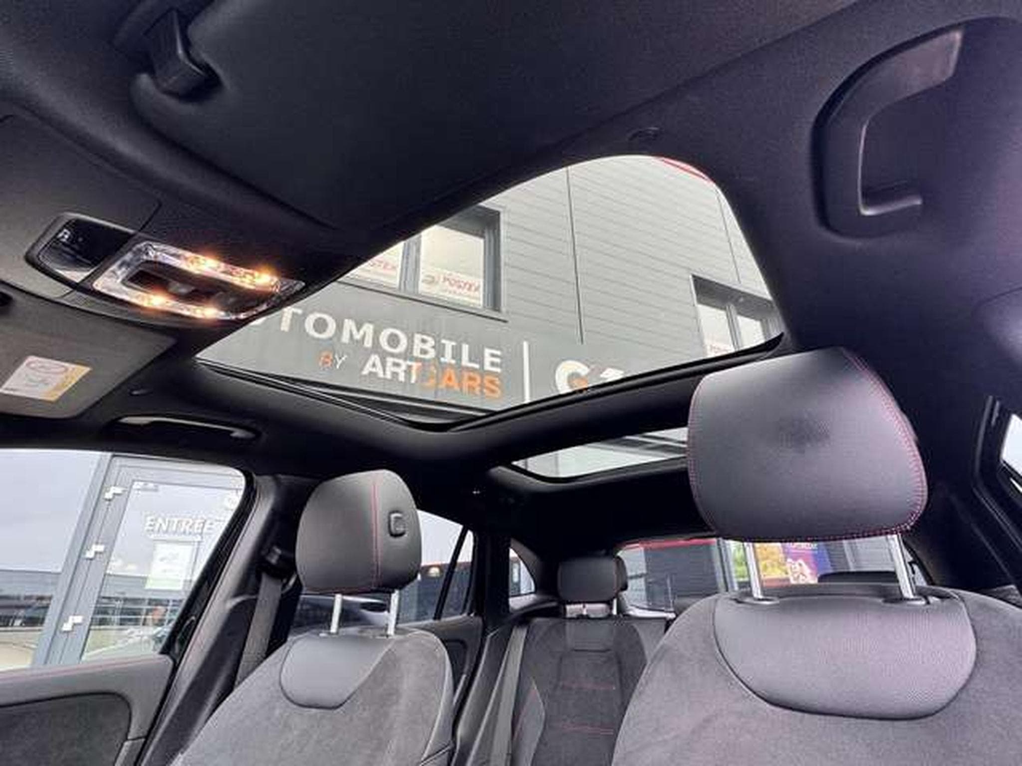 Mercedes GLA 250 GLA 250 e 8G-DCT Edition AMG Line (2024) - Foto 23