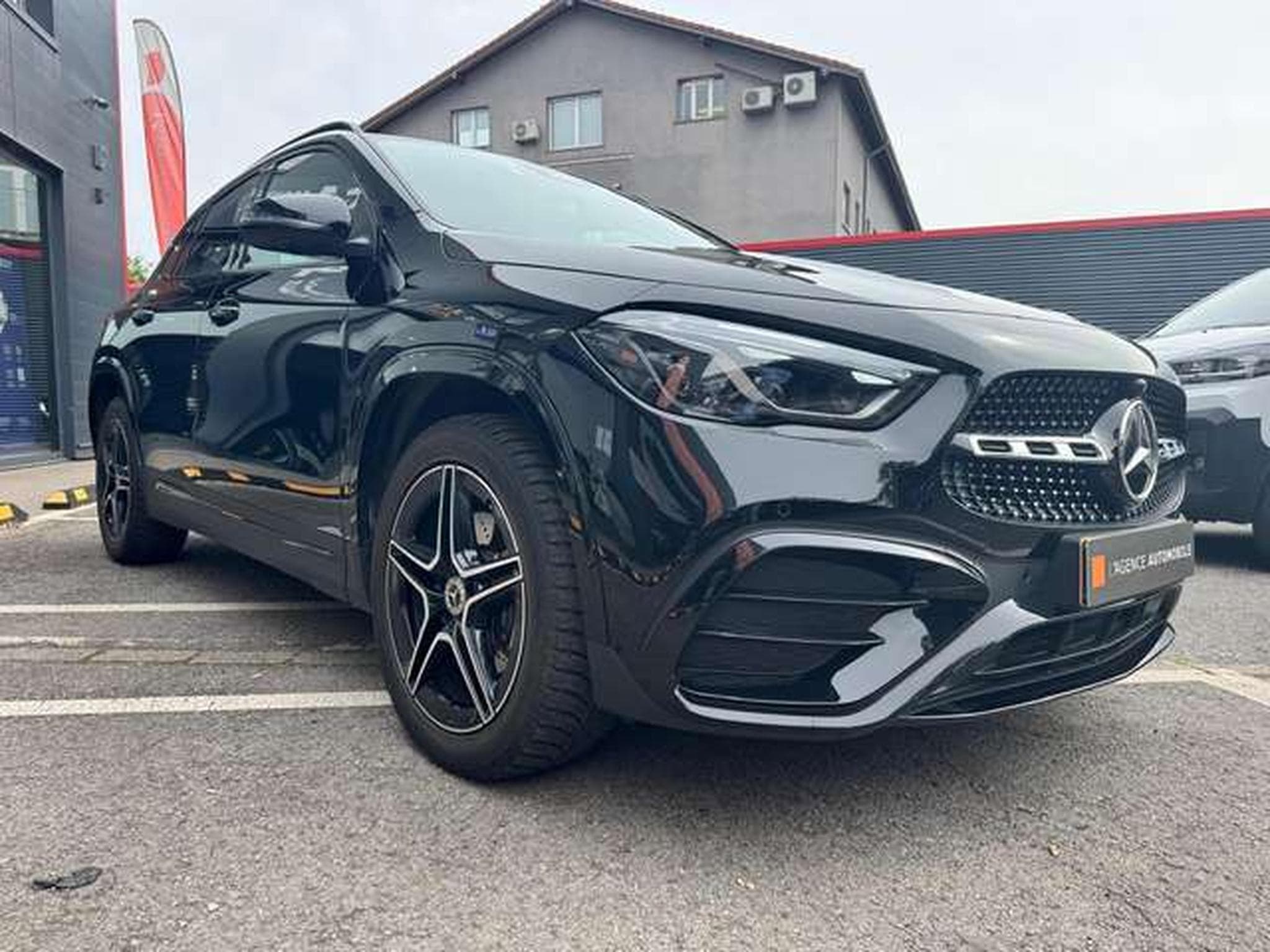 Mercedes GLA 250 GLA 250 e 8G-DCT Edition AMG Line (2024) - Foto 4