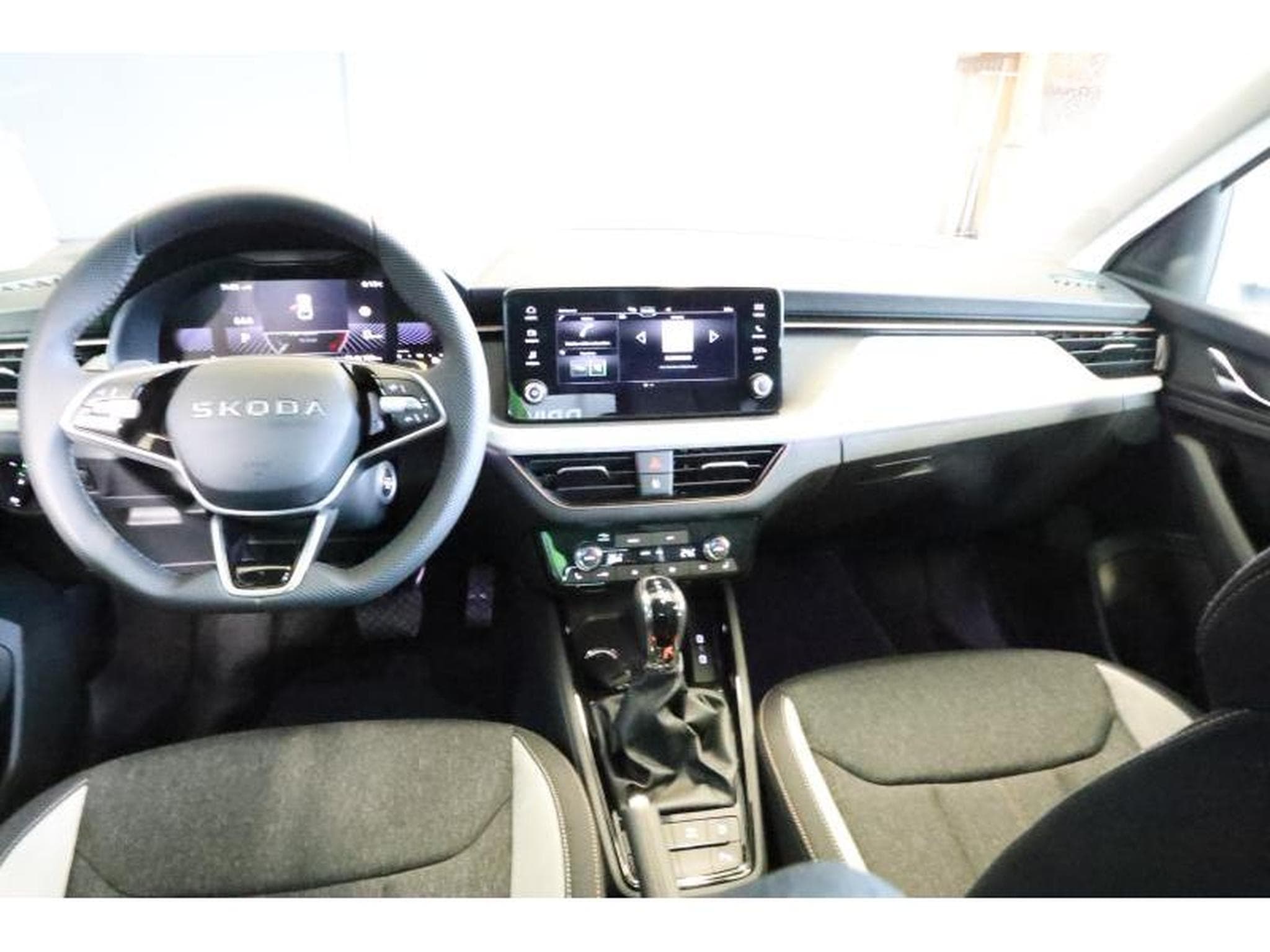 Skoda Scala Selection (2025) - Foto 2