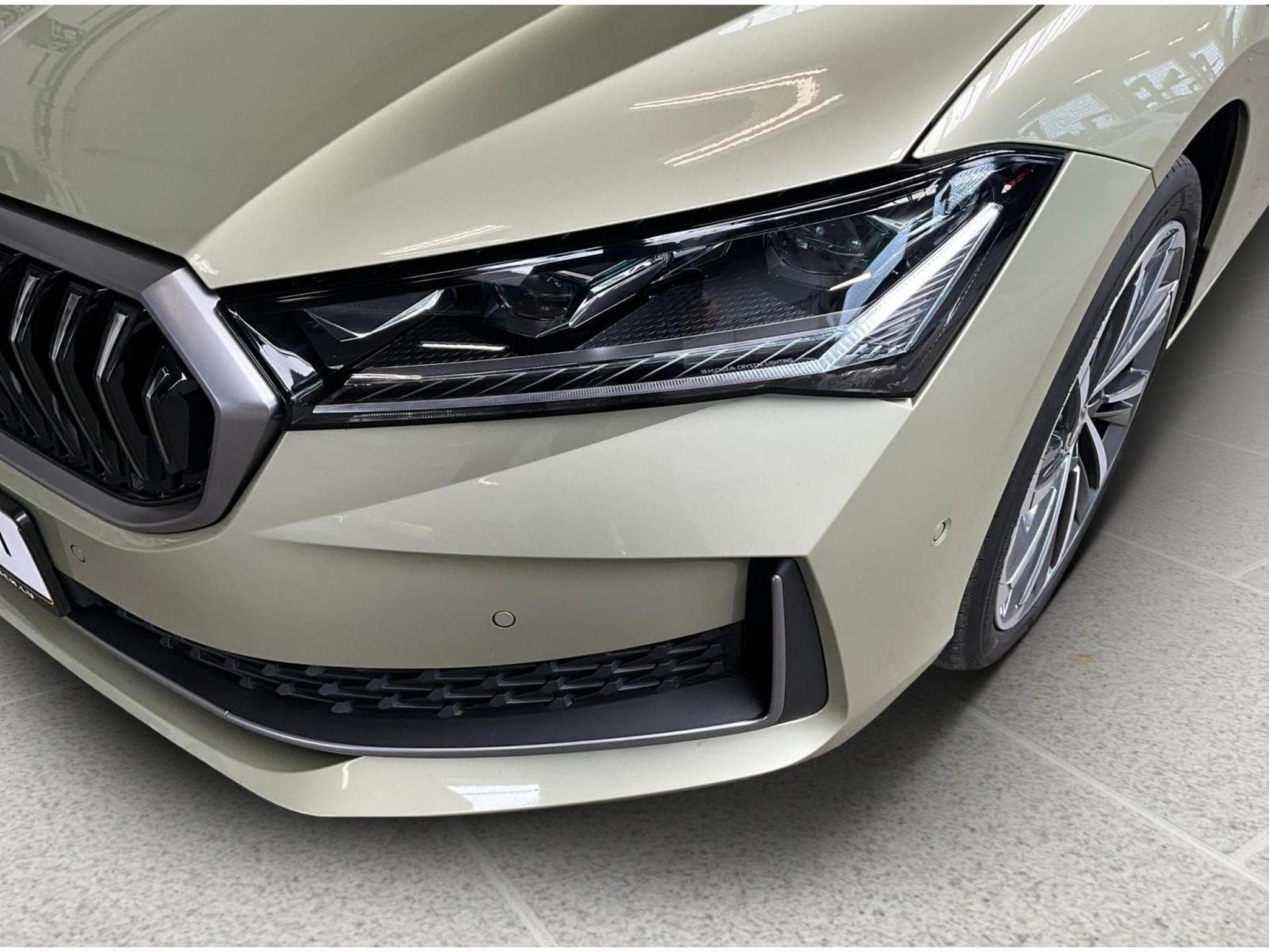 Skoda Superb L&K+DSG+Stand.H+AHK+LM19 (2025) - Photo 18