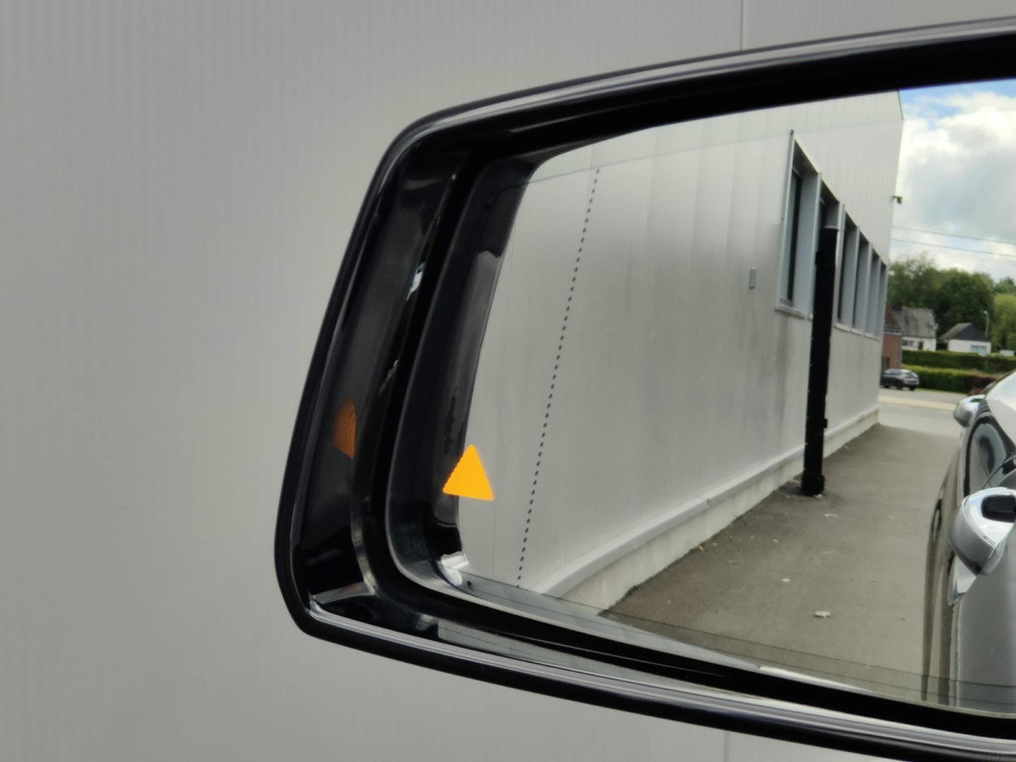Mercedes GLA 200 200 PACK AMG GPS TOIT OUVRANT PANO SIEGES CHAUFFANTS (2018) - Photo 28