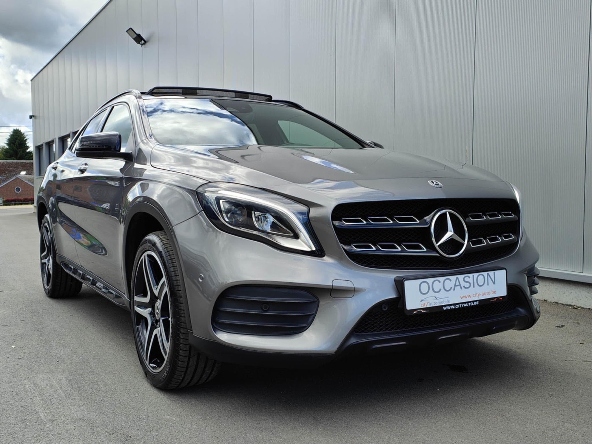 Mercedes GLA 200 200 PACK AMG GPS TOIT OUVRANT PANO SIEGES CHAUFFANTS (2018) - Photo 30