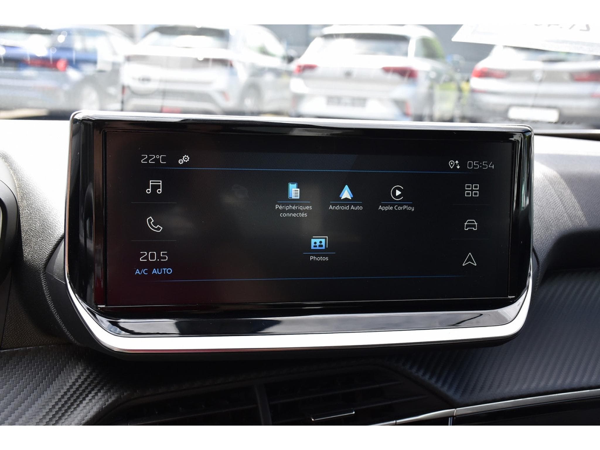 Peugeot 2008 1.2 Hybrid 145 e-DCS6 Style REGUL LANE PDC 1° MAIN (2025) - Photo 10