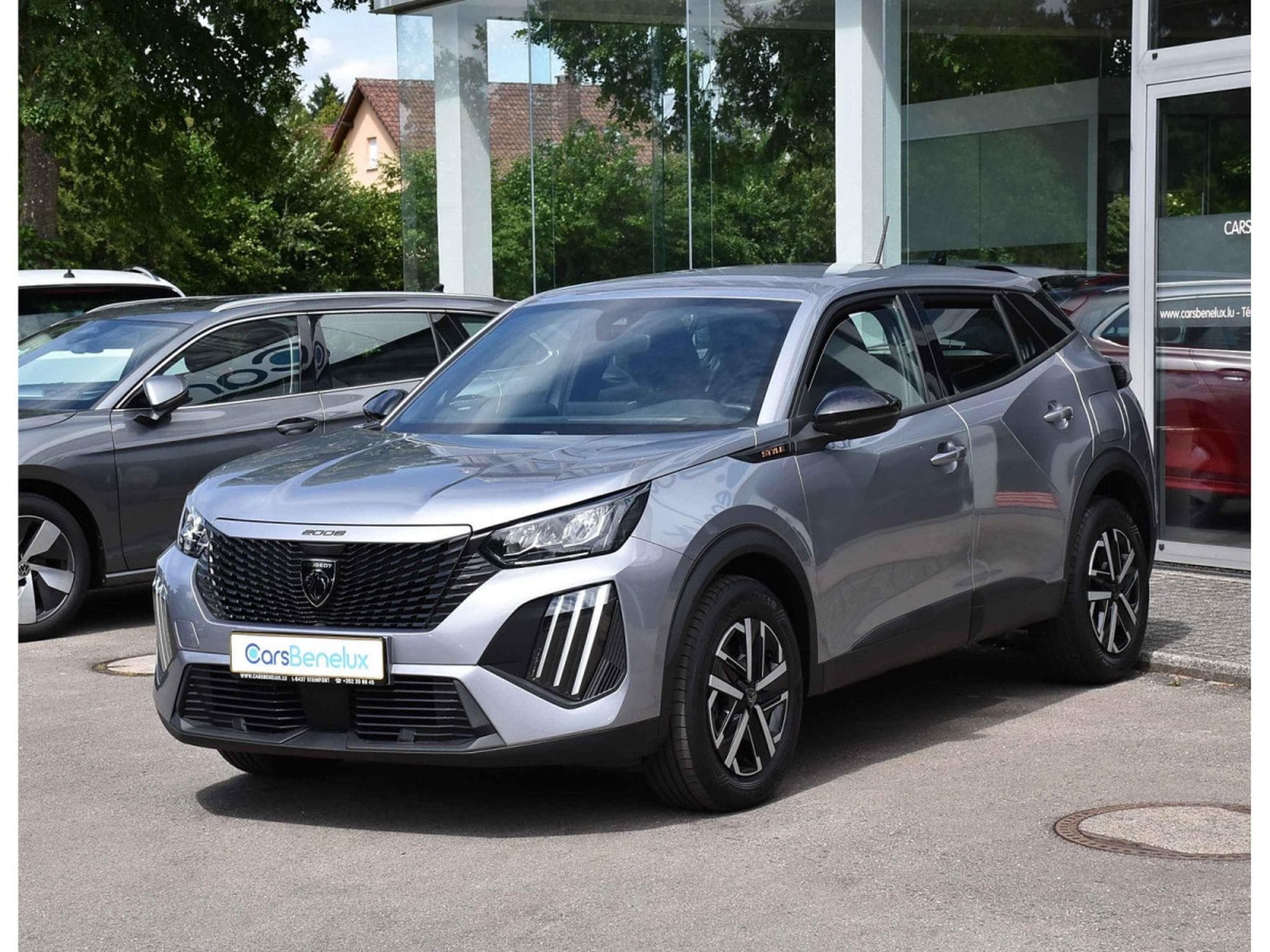 Peugeot 2008 1.2 Hybrid 145 e-DCS6 Style REGUL LANE PDC 1° MAIN (2025) - Photo 2