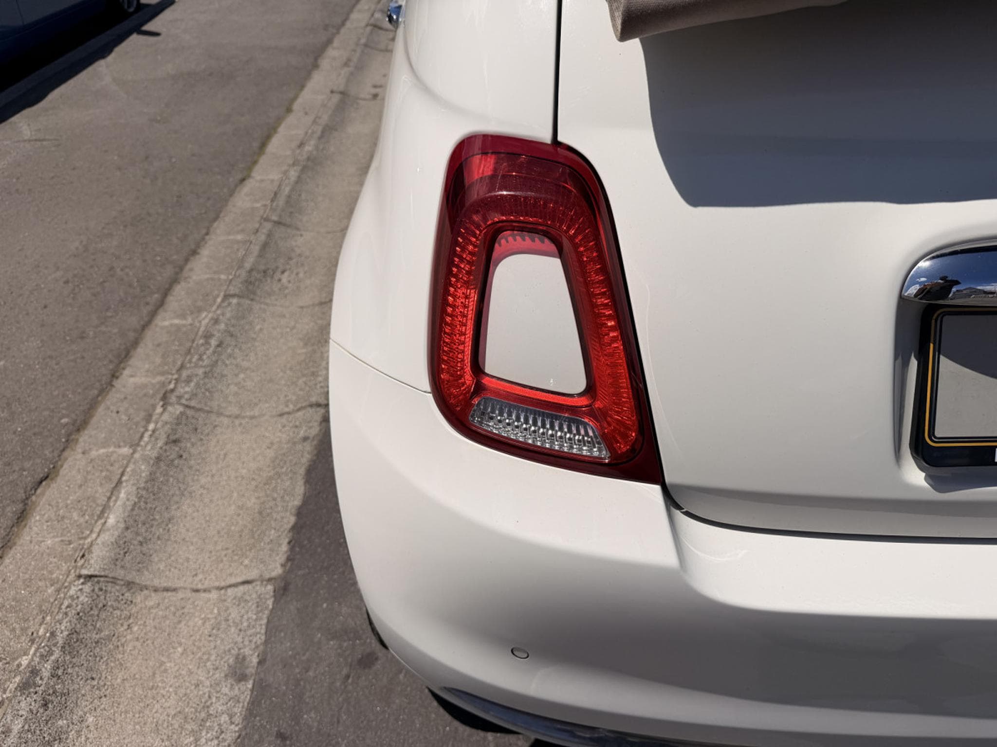 Fiat 500 Cabriolet 1.0 70 Dolce Vita (2021) - Photo 10