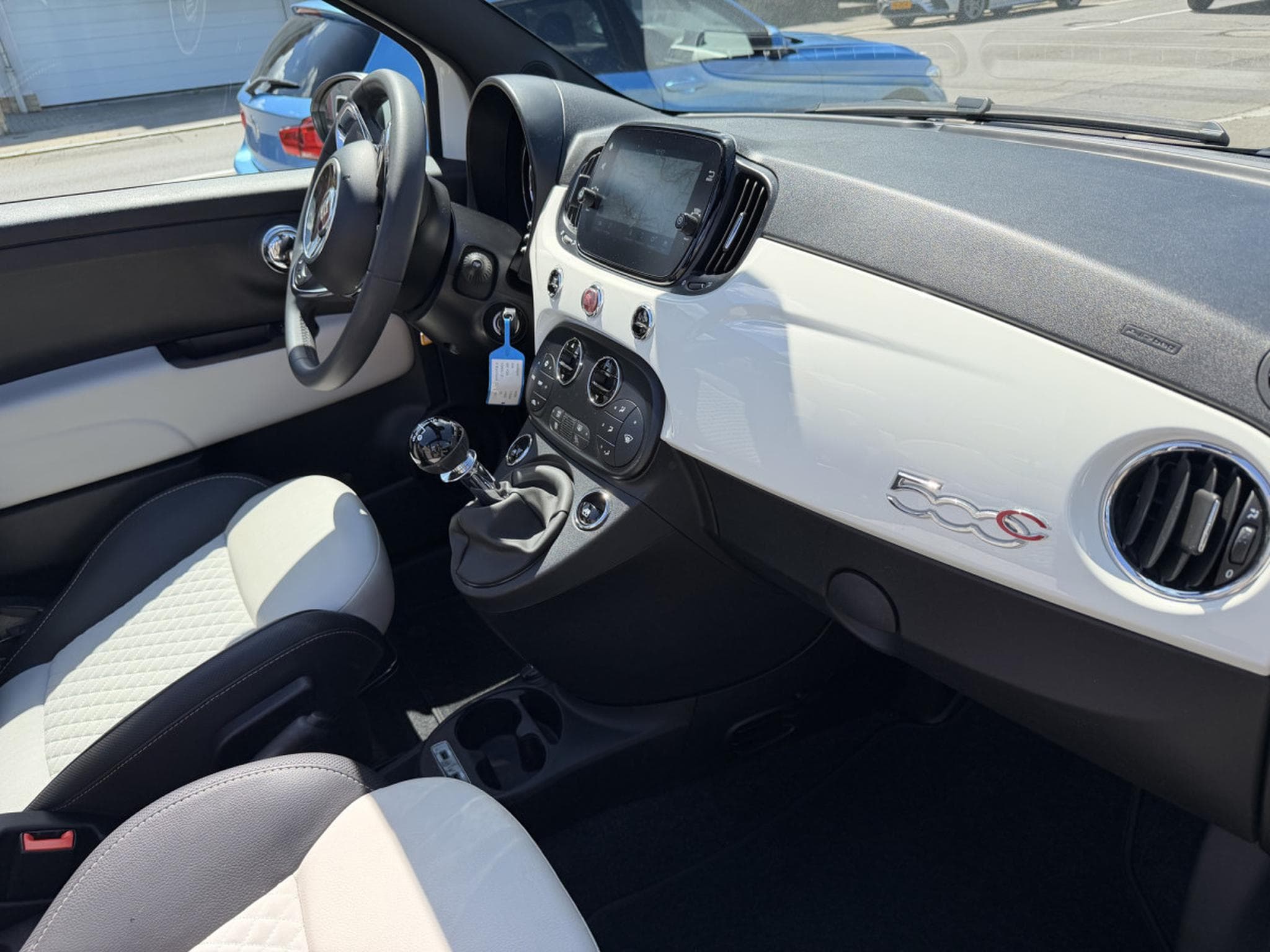 Fiat 500 Cabriolet 1.0 70 Dolce Vita (2021) - Photo 17