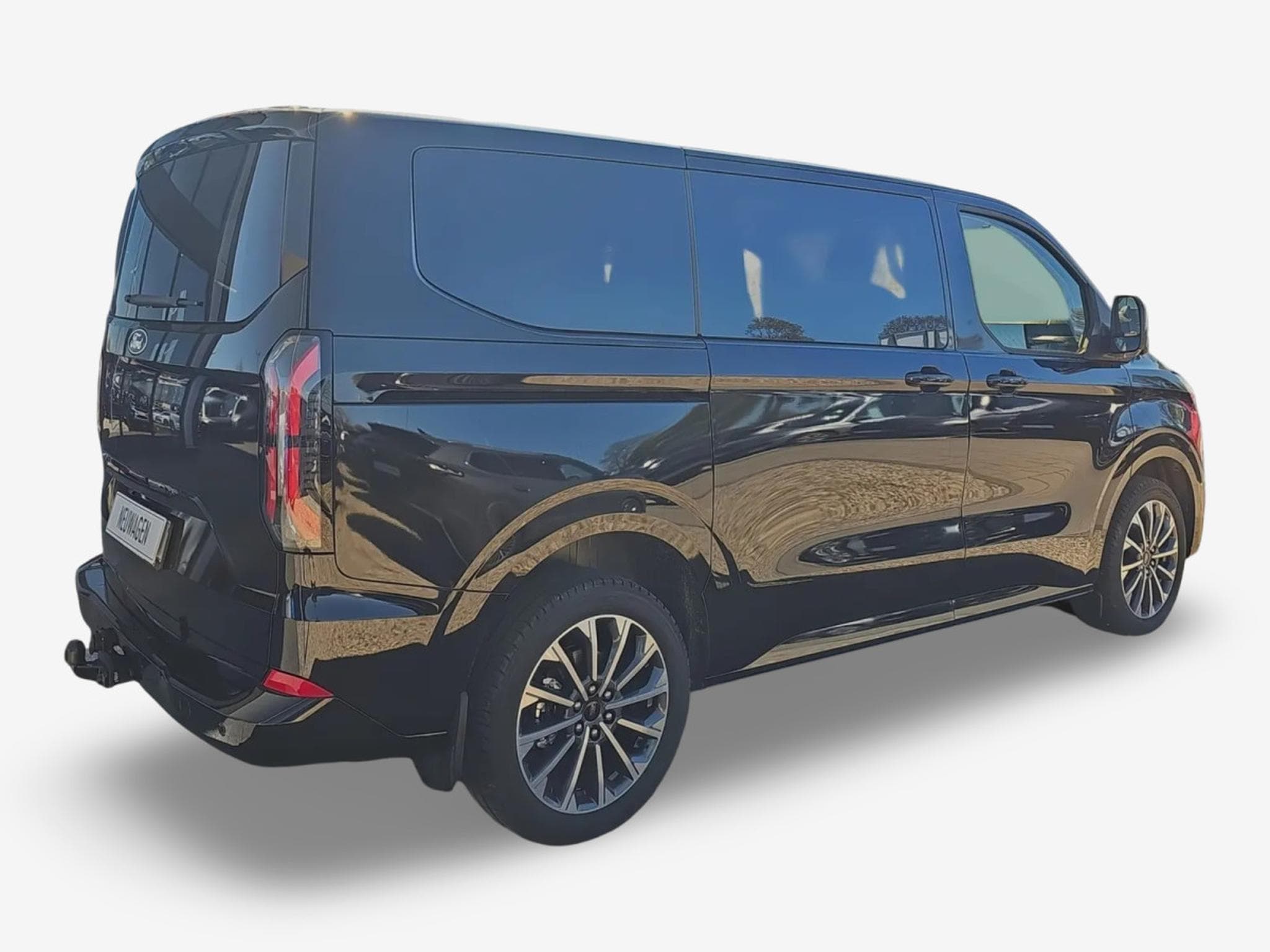 Ford Tourneo 2.5 PHEV 225 L1 Titanium X (2025) - Photo 7