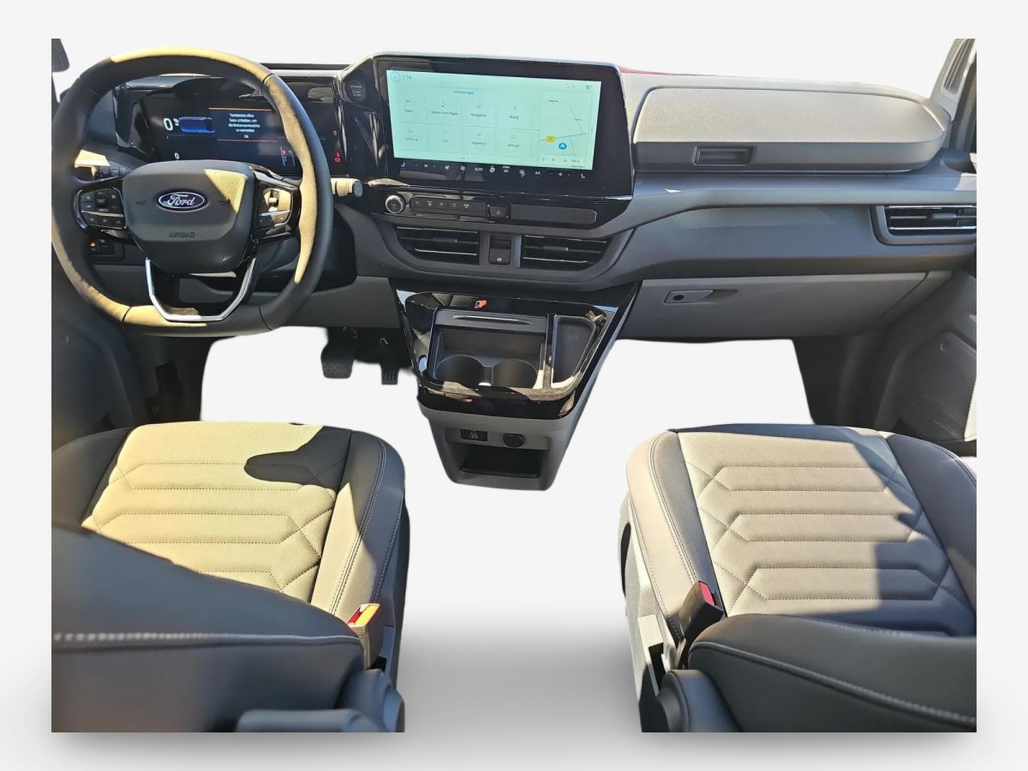 Ford Tourneo 2.5 PHEV 225 L1 Titanium X (2025) - Photo 8