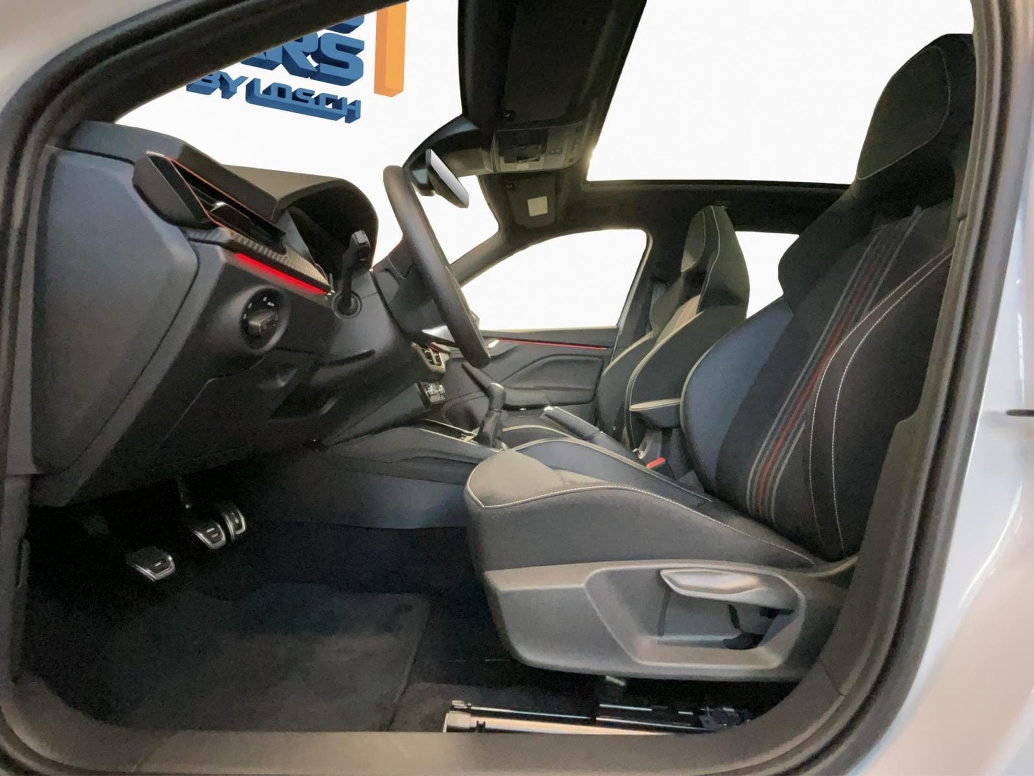 Skoda Kamiq Monte-Carlo+BVM+Pano+RearView (2025) - Foto 11