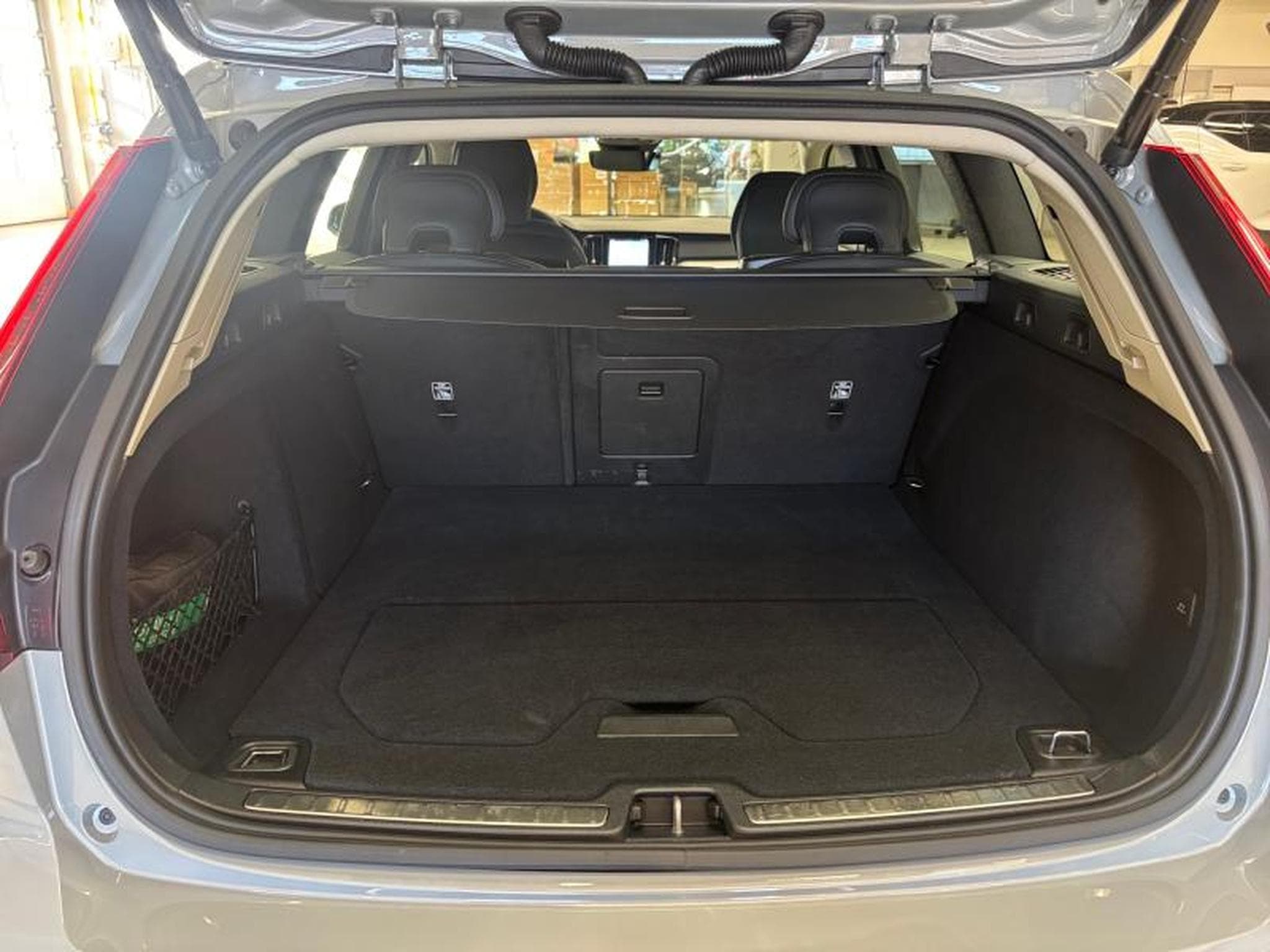 Volvo V60 B4 Core / Essence (2025) - Foto 19