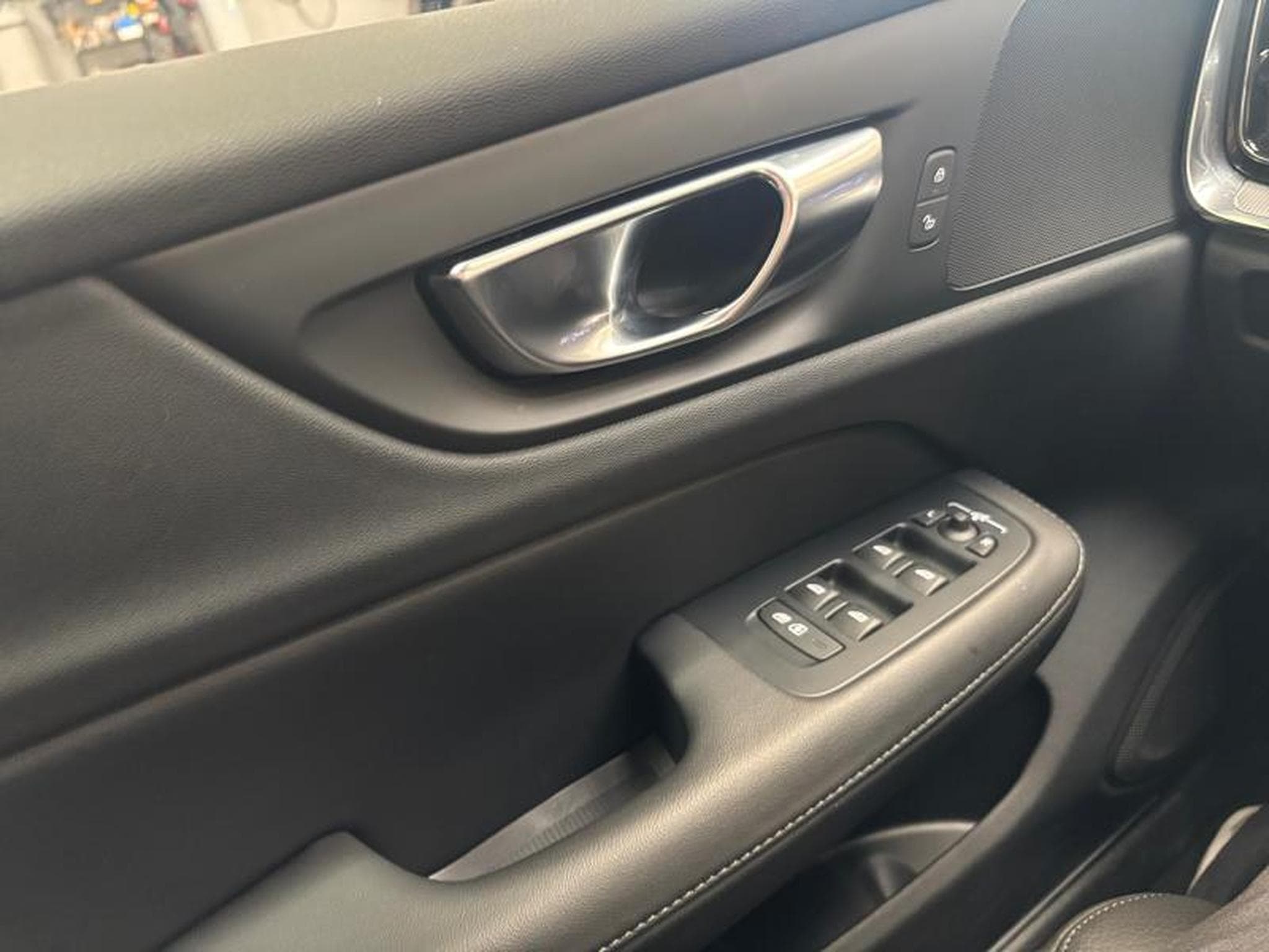 Volvo V60 B4 Core / Essence (2025) - Foto 20