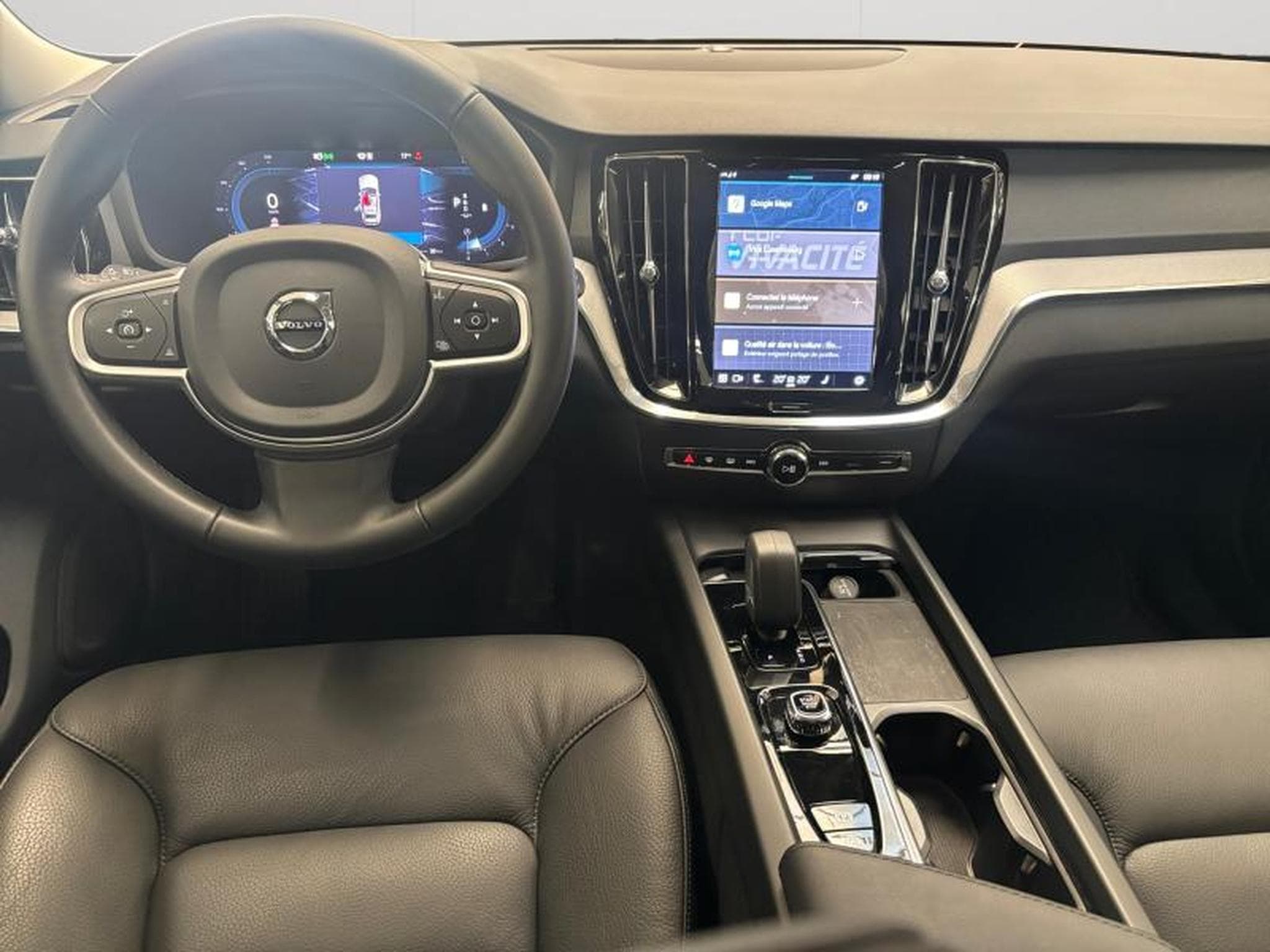 Volvo V60 B4 Core / Essence (2025) - Foto 3