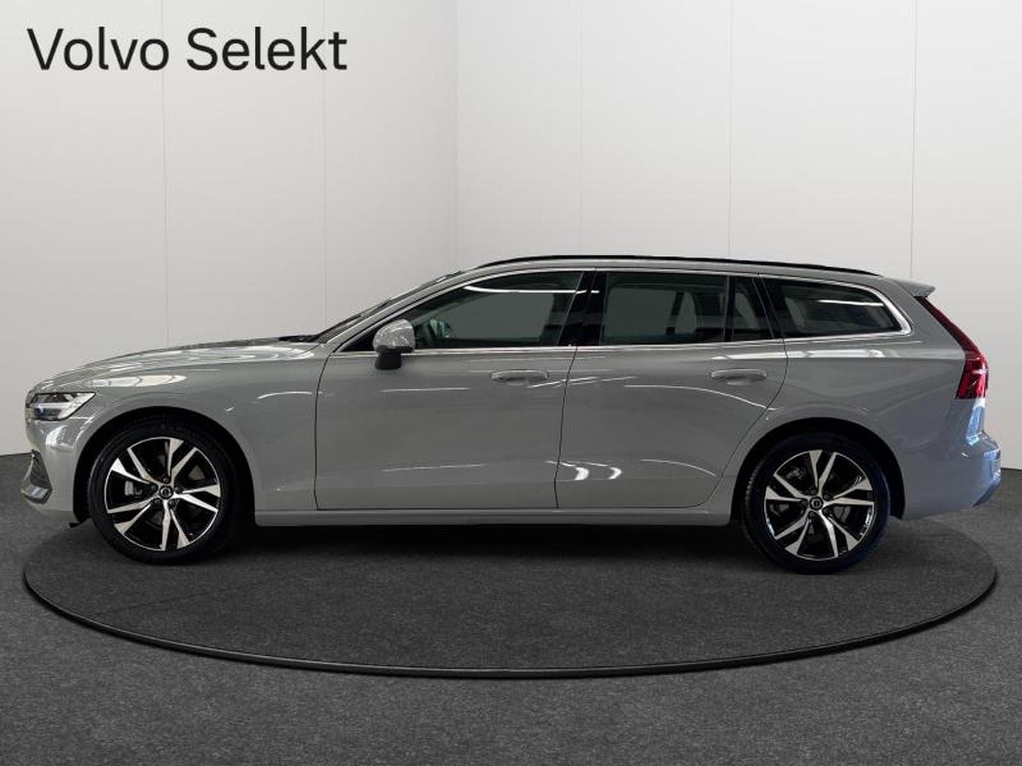 Volvo V60 B4 Core / Essence (2025) - Foto 4