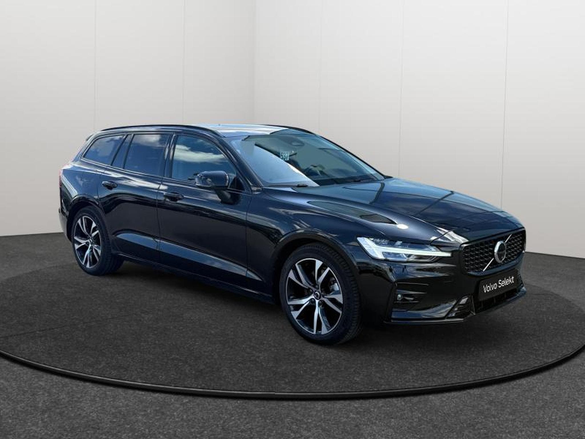 Volvo V60 B4 Plus Dark / Essence (2025) - Foto 7