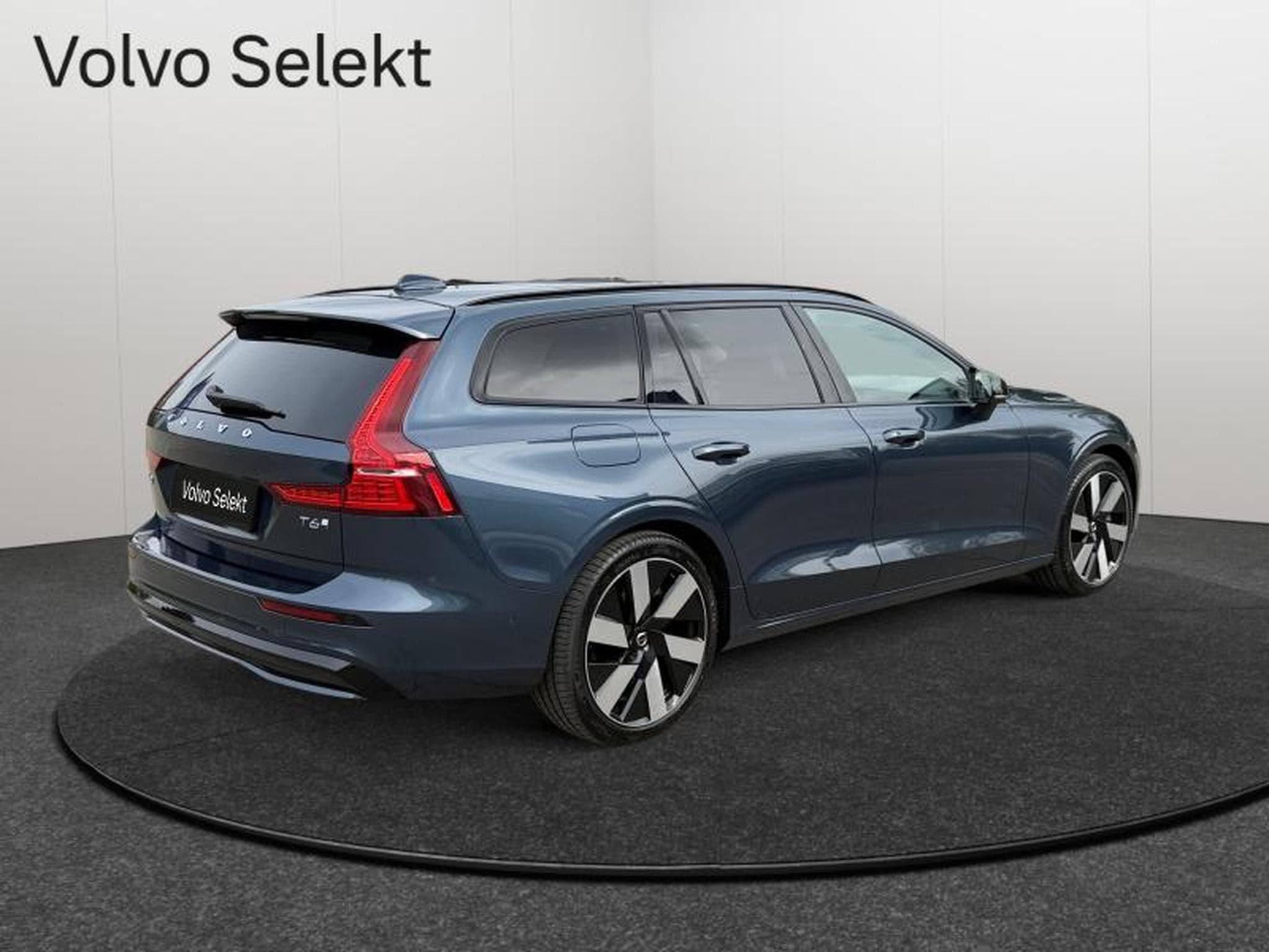 Volvo V60 T6 Ultra Dark / Hybride (2024) - Foto 2