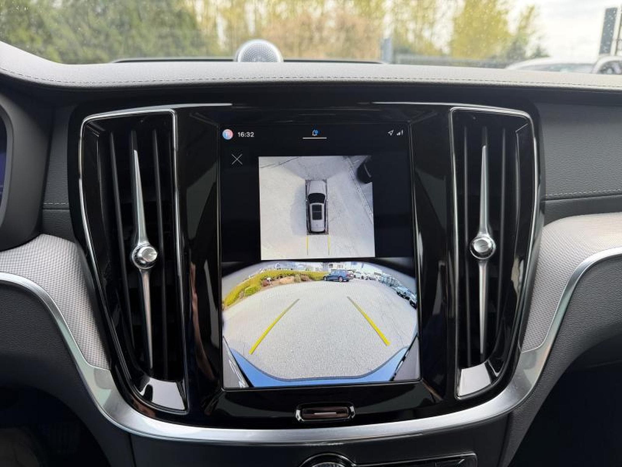 Volvo V60 T6 Ultra Dark / Hybride (2024) - Foto 22