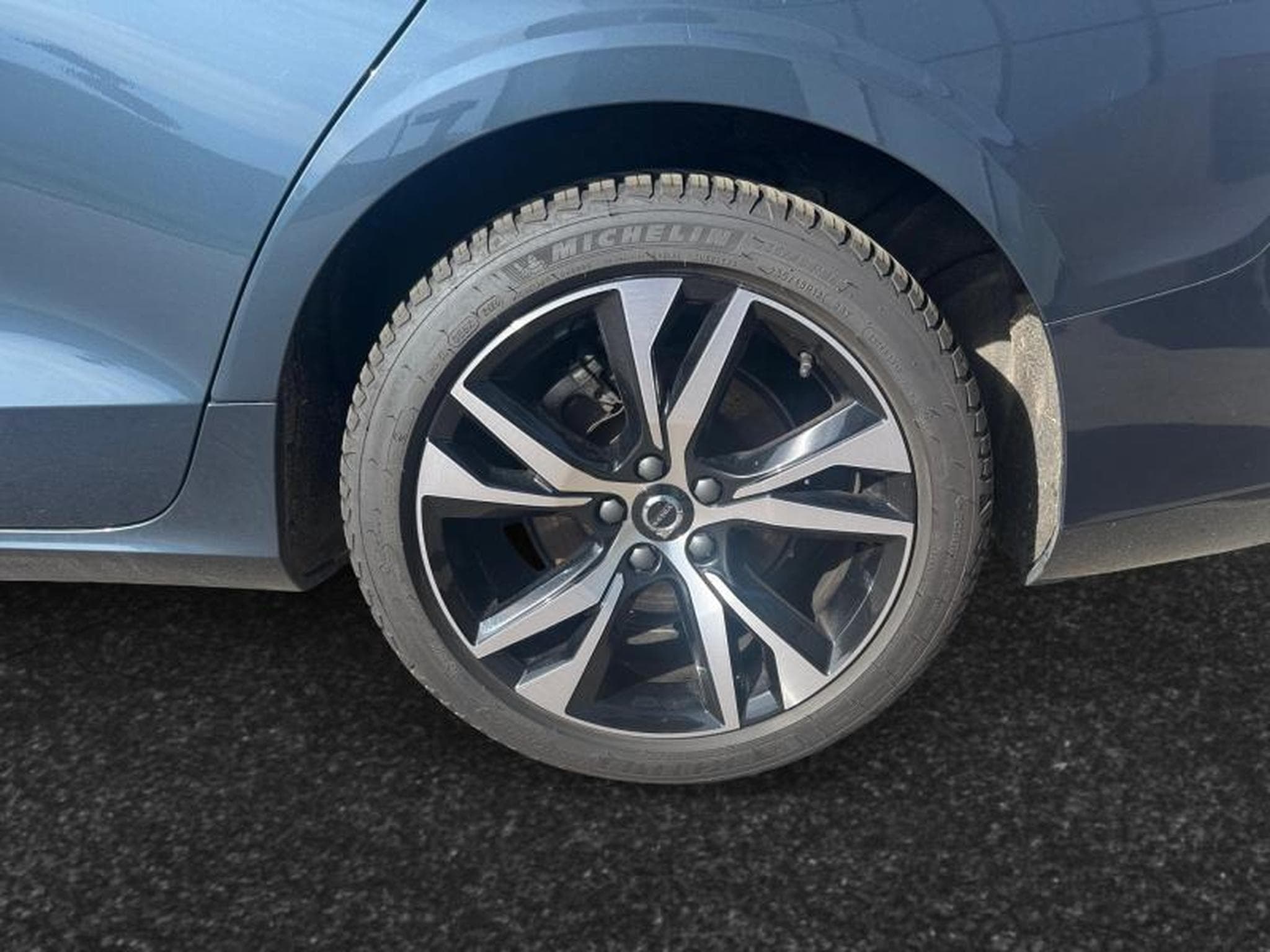 Volvo V60 B4 Core / Essence (2025) - Foto 14