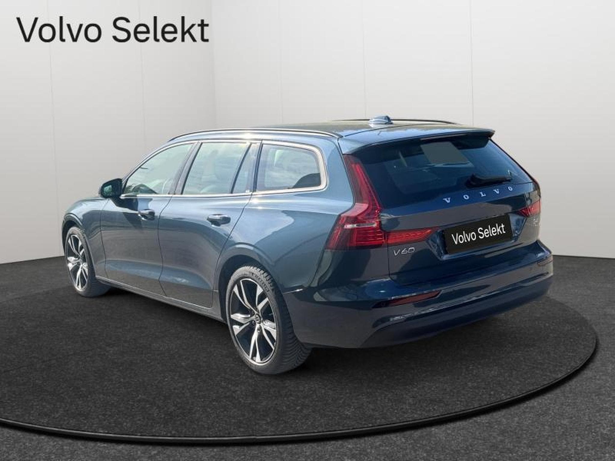 Volvo V60 B4 Core / Essence (2025) - Foto 5