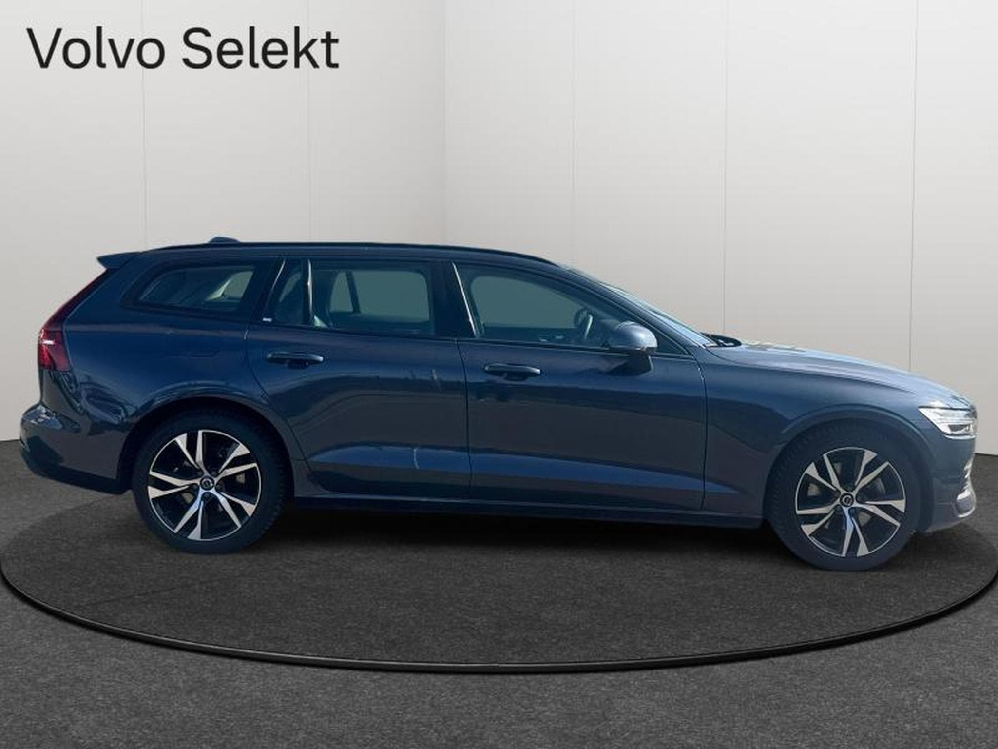 Volvo V60 B4 Core / Essence (2025) - Foto 7
