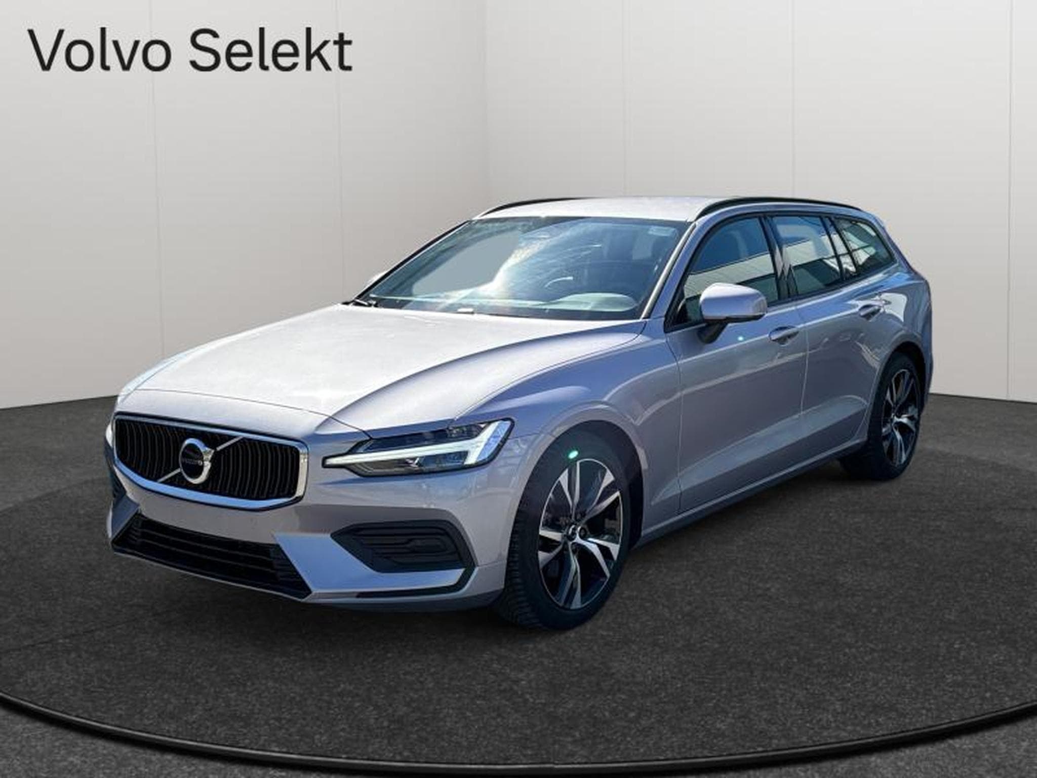 Volvo V60 B4 Core / Essence (2025) - Foto 1
