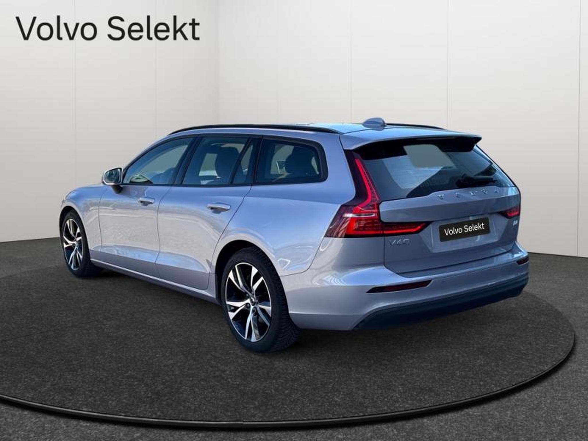 Volvo V60 B4 Core / Essence (2025) - Foto 5