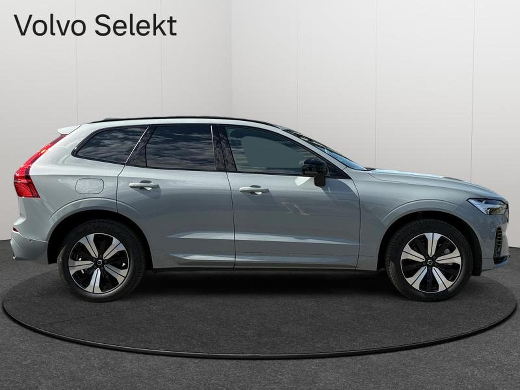 Volvo XC60 T6 Plus Dark / Hybride KIT HIVER INCLUS (2025) - Foto 7