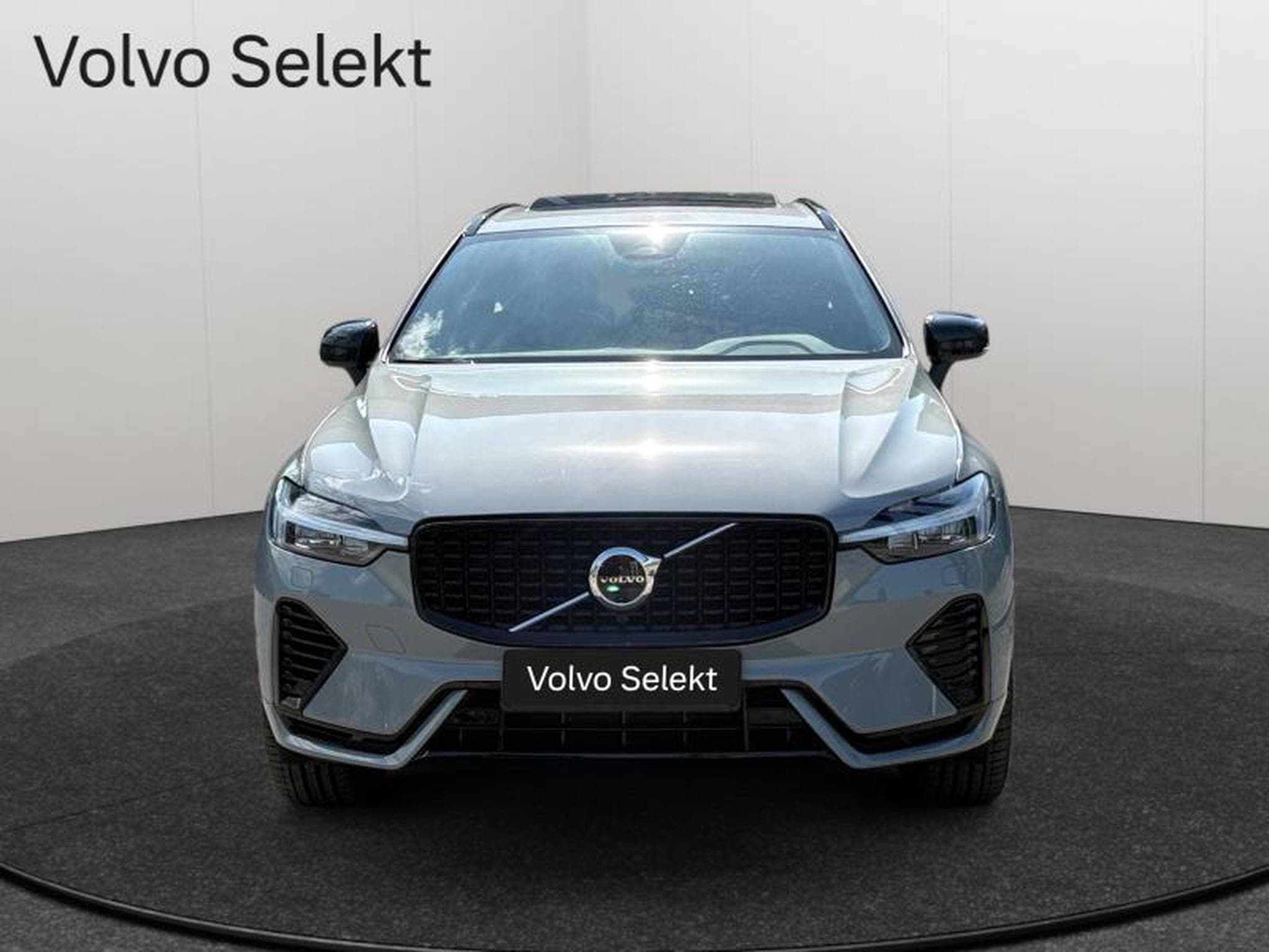 Volvo XC60 T6 Plus Dark / Hybride KIT HIVER INCLUS (2025) - Foto 9