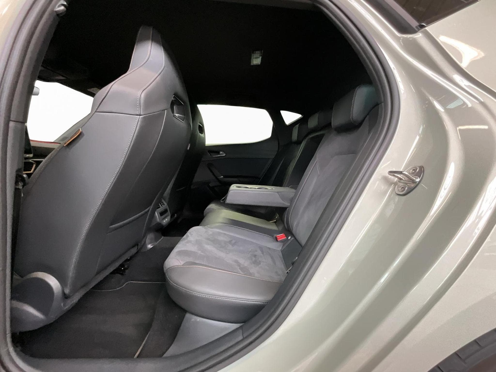 Cupra Leon DSG+Pure-Perf+Immersive-Sennheiser (2025) - Foto 17