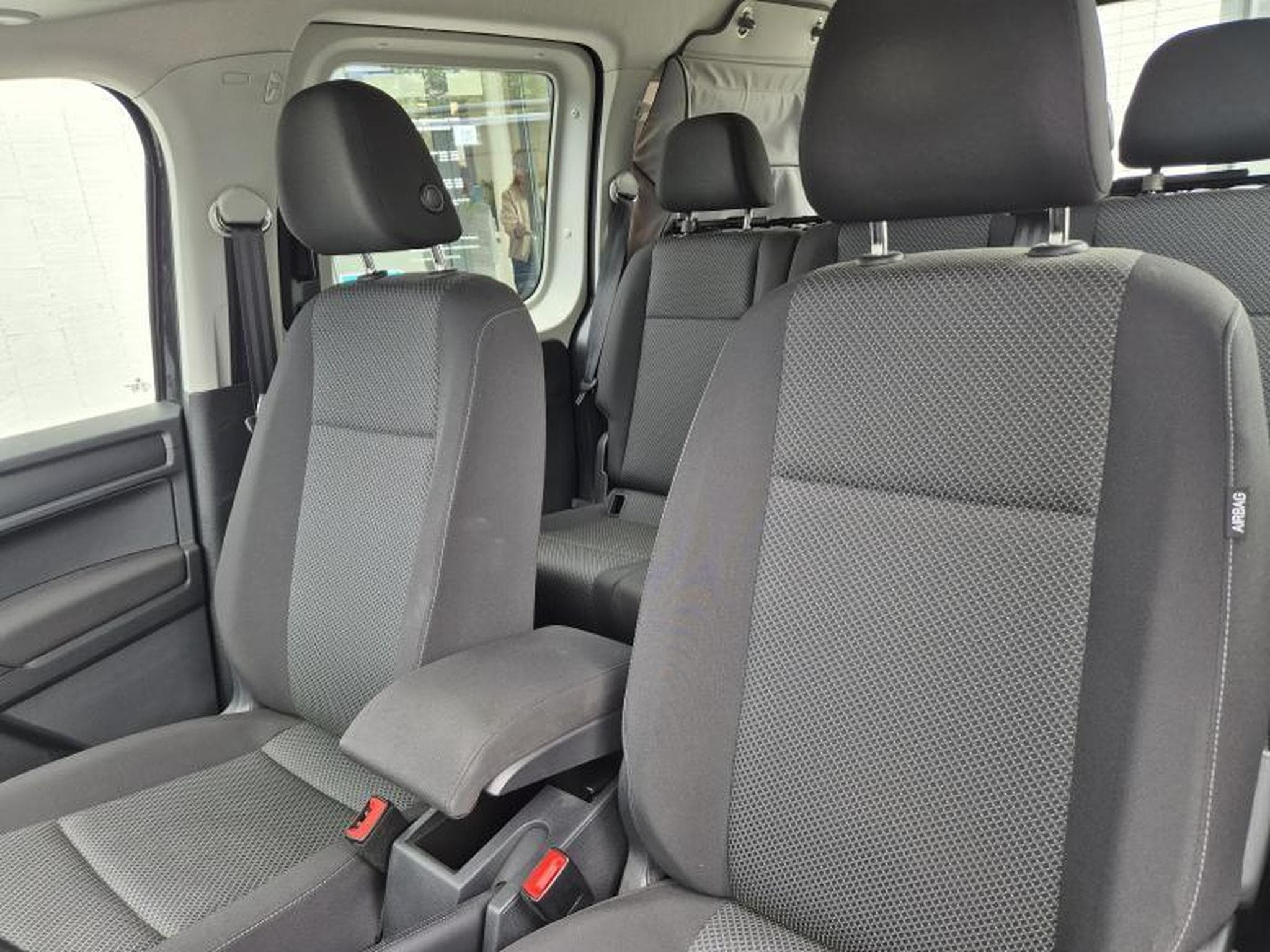 VW Caddy Beach Navi DSG (2019) - Photo 11