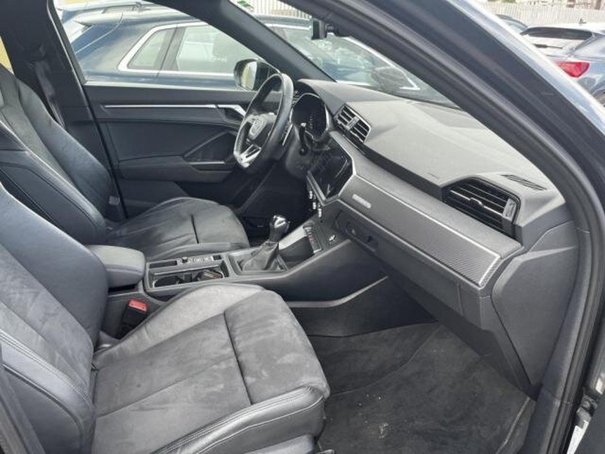 Audi RSQ3 Sportback 2.5 TFSI 400 cv Quattro S tronic (2023) - Photo 4