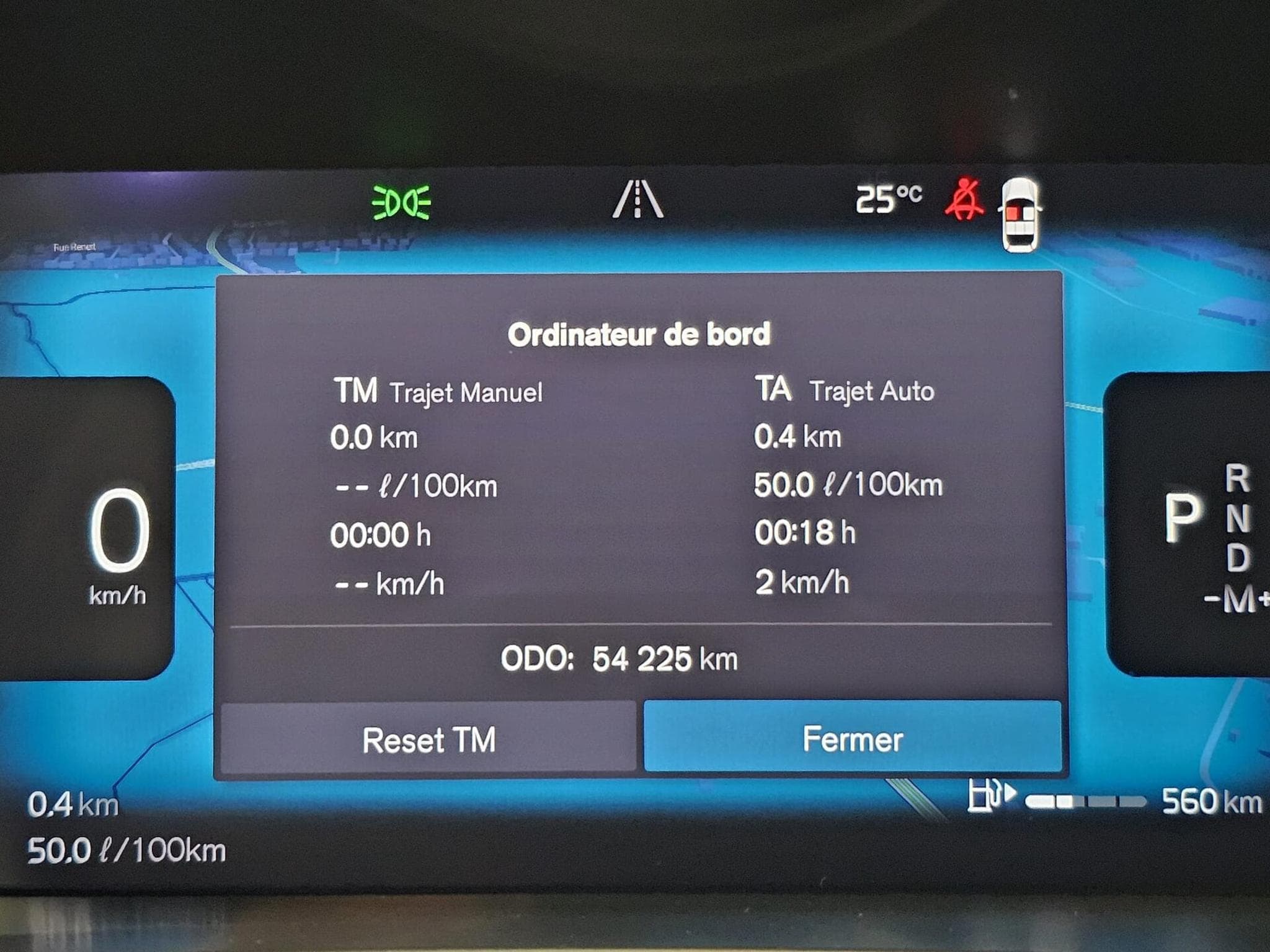 Volvo XC60 MOMENTUM 197 CV (2023) - Photo 11