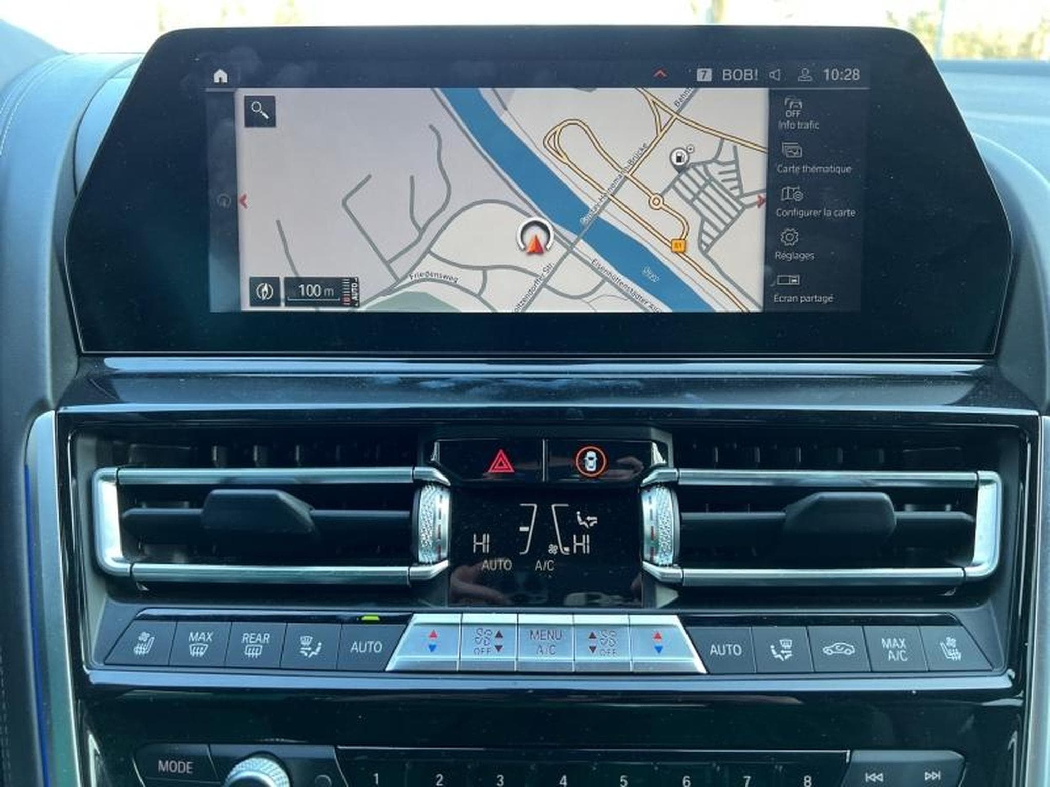 BMW Série 8 Cabriolet M850iA xDrive 530ch 44cv (2021) - Photo 6