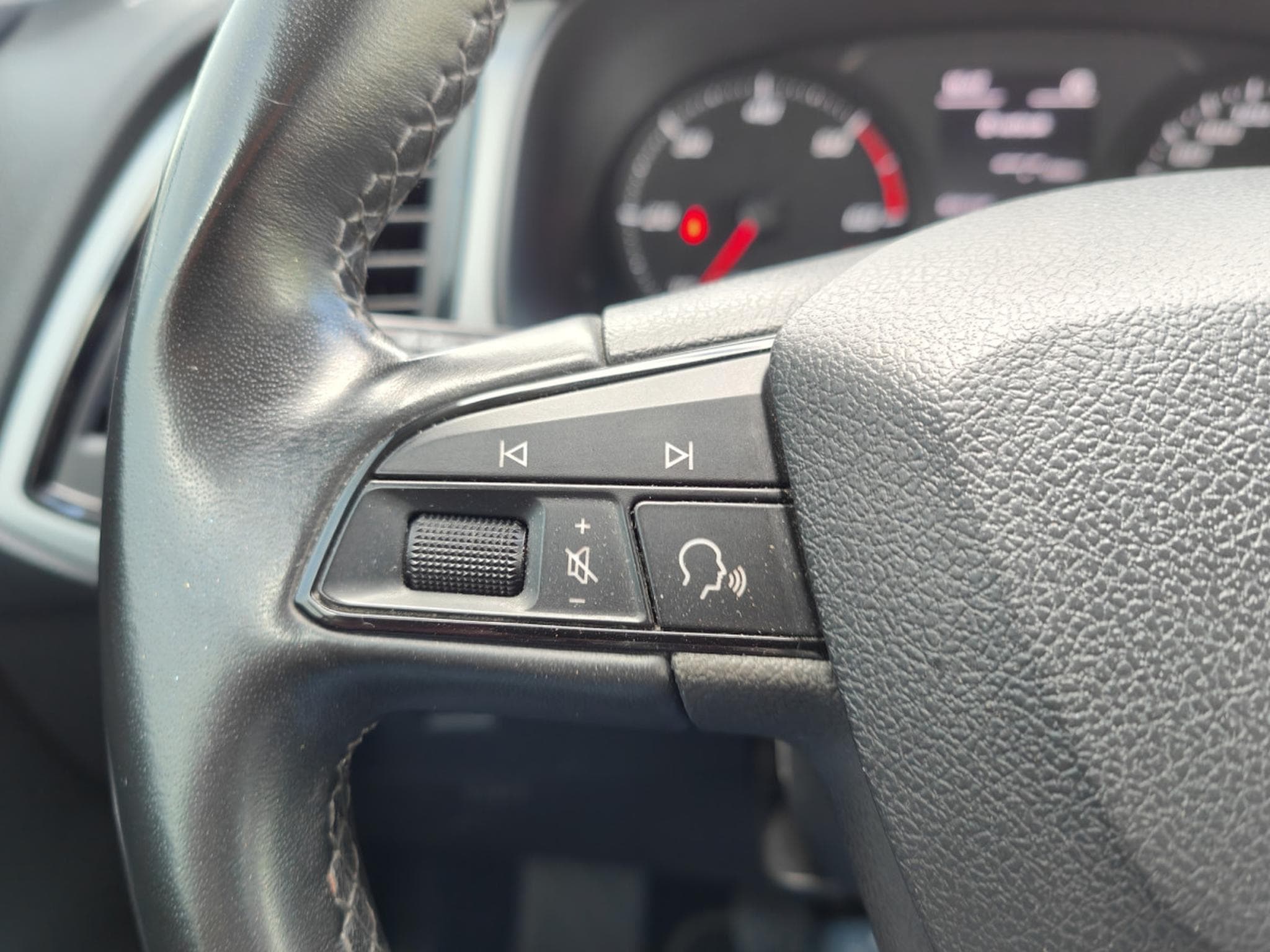 Seat Ateca 1.6 TDI BLUETOOTH CLIMATISATION SIEGES CHAUFF (2020) - Photo 15