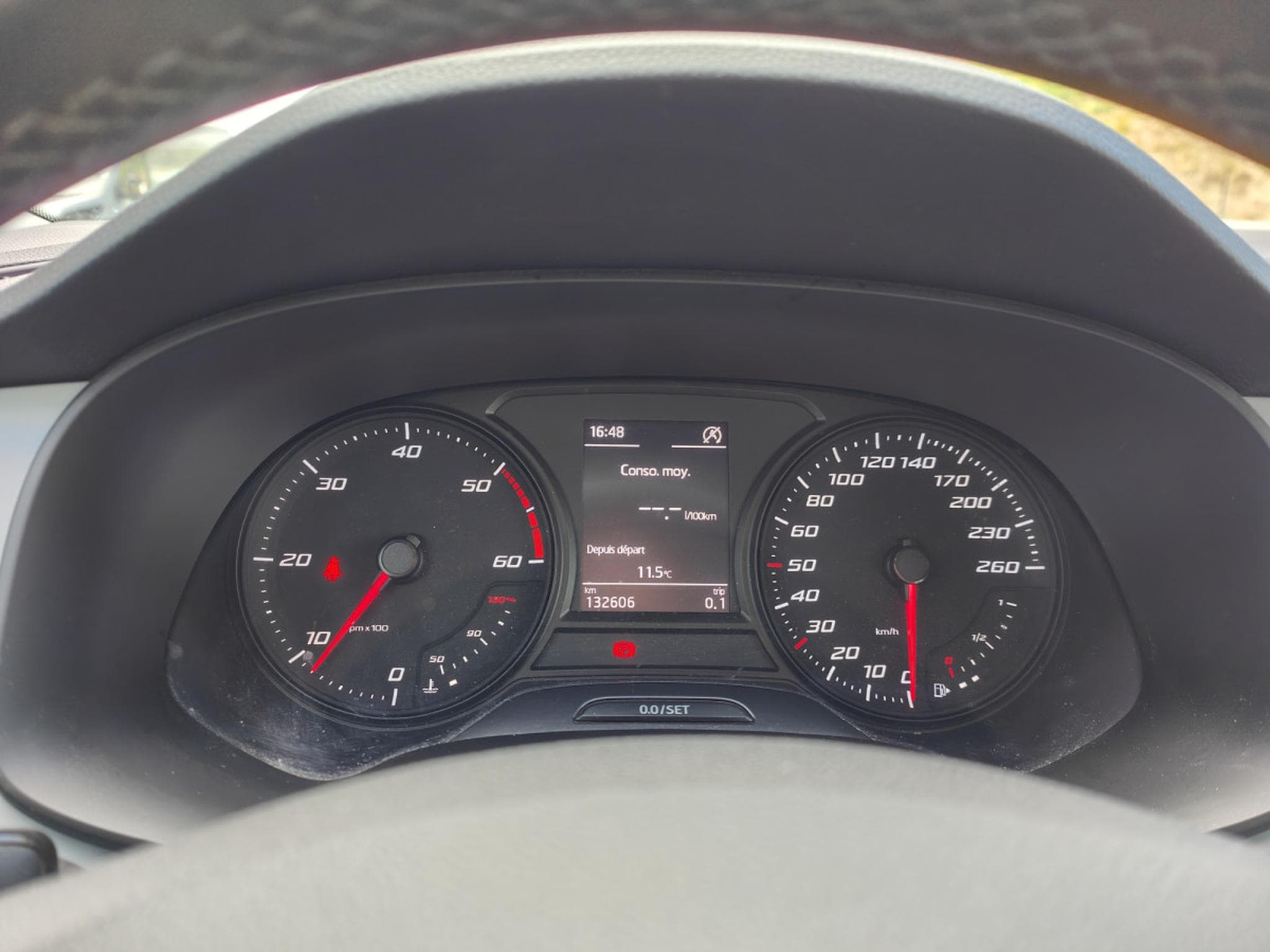 Seat Ateca 1.6 TDI BLUETOOTH CLIMATISATION SIEGES CHAUFF (2020) - Photo 17