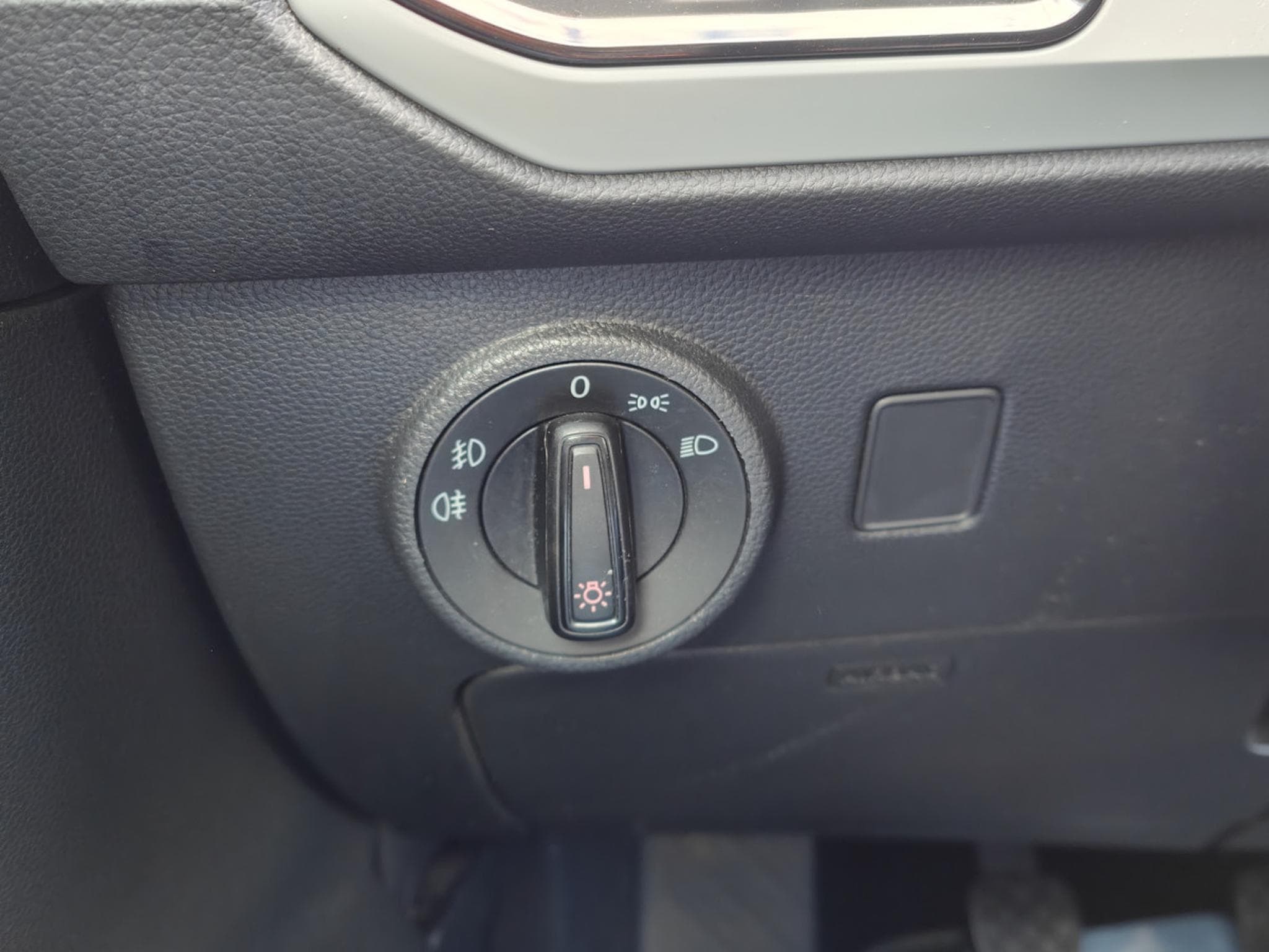 Seat Ateca 1.6 TDI BLUETOOTH CLIMATISATION SIEGES CHAUFF (2020) - Photo 18