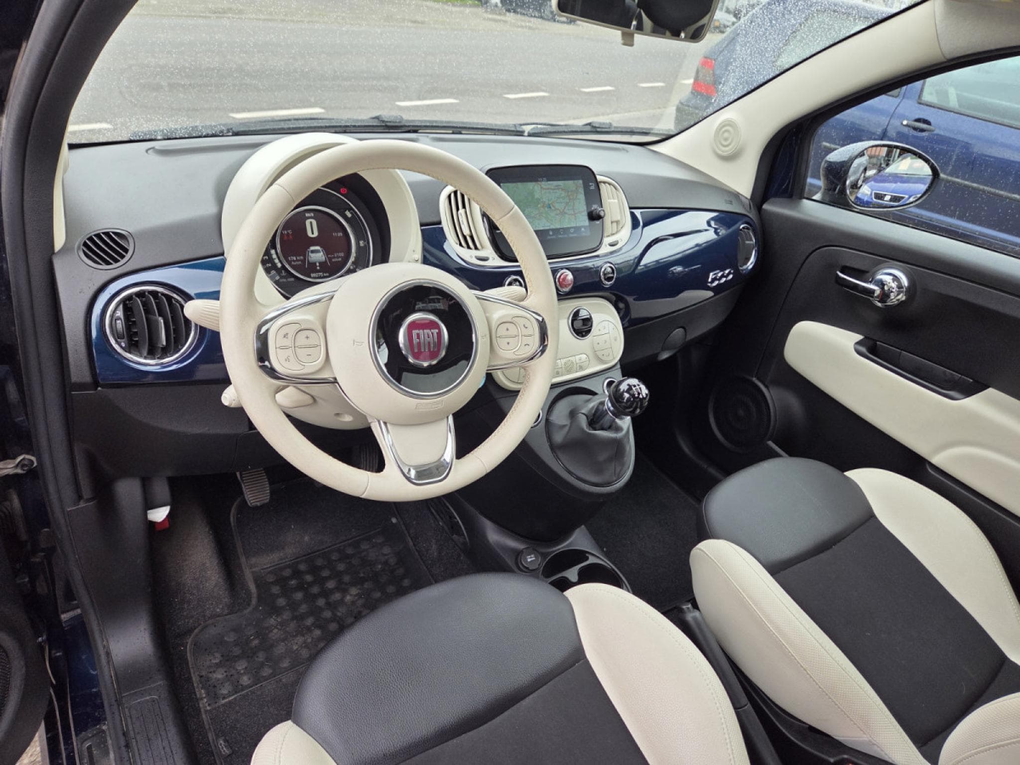 Fiat 500 ESSENCE/HYBRID DOLCEVITA 69CV (2022) - Photo 8