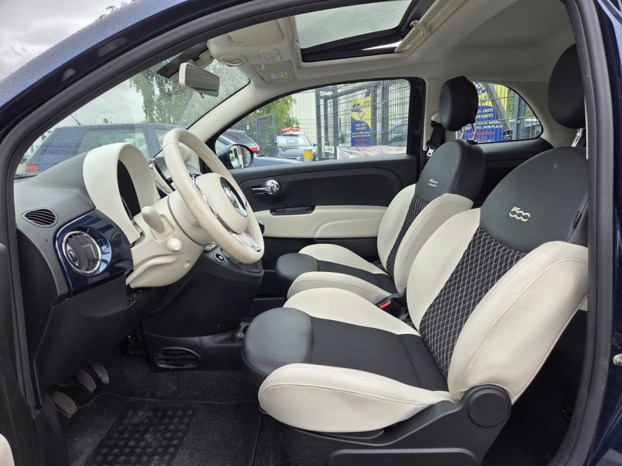 Fiat 500 ESSENCE/HYBRID DOLCEVITA 69CV (2022) - Photo 9