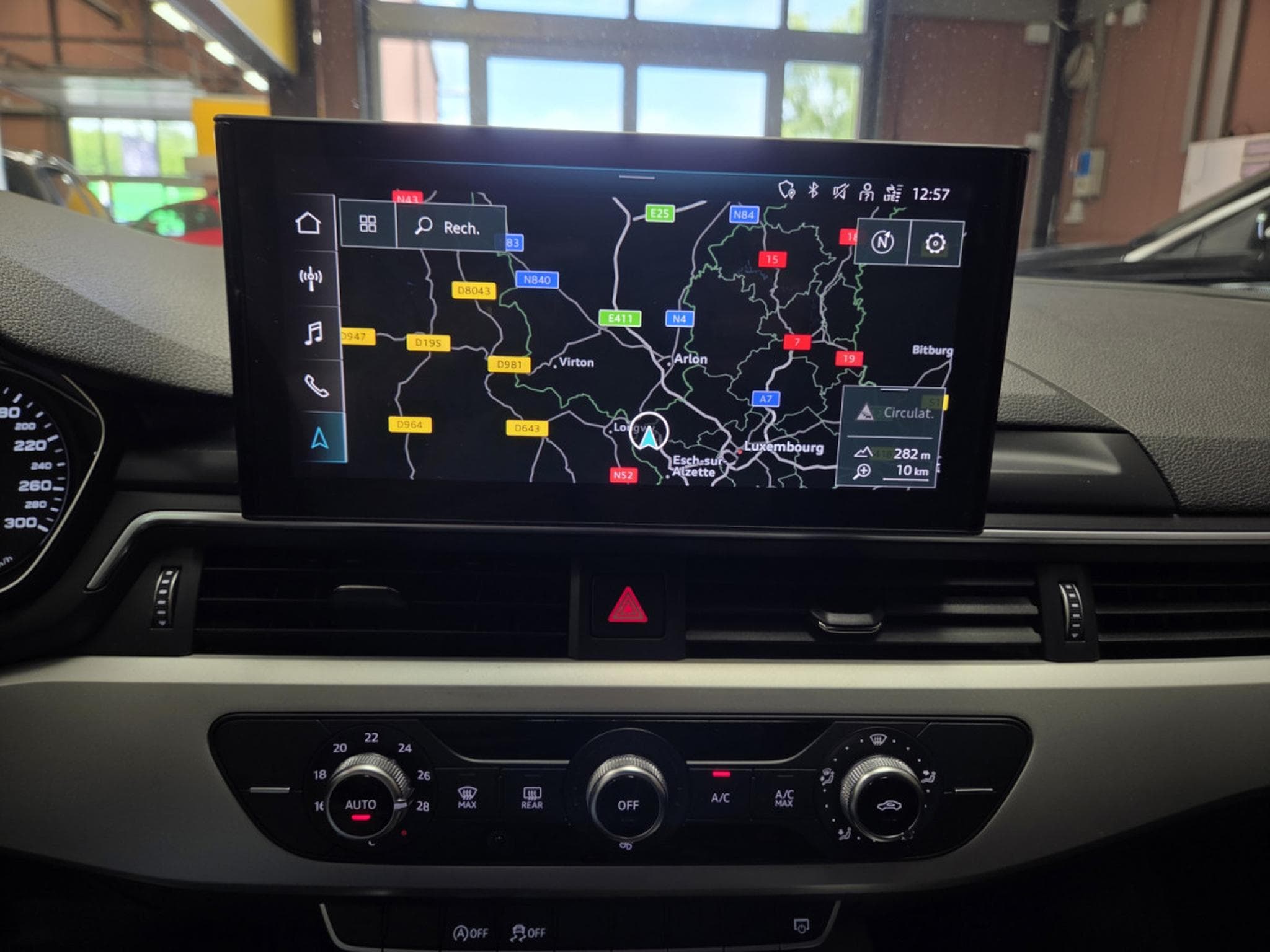 Audi A4 AVANT 30TDI ATTRACTION S-TRONIC (2022) - Photo 15