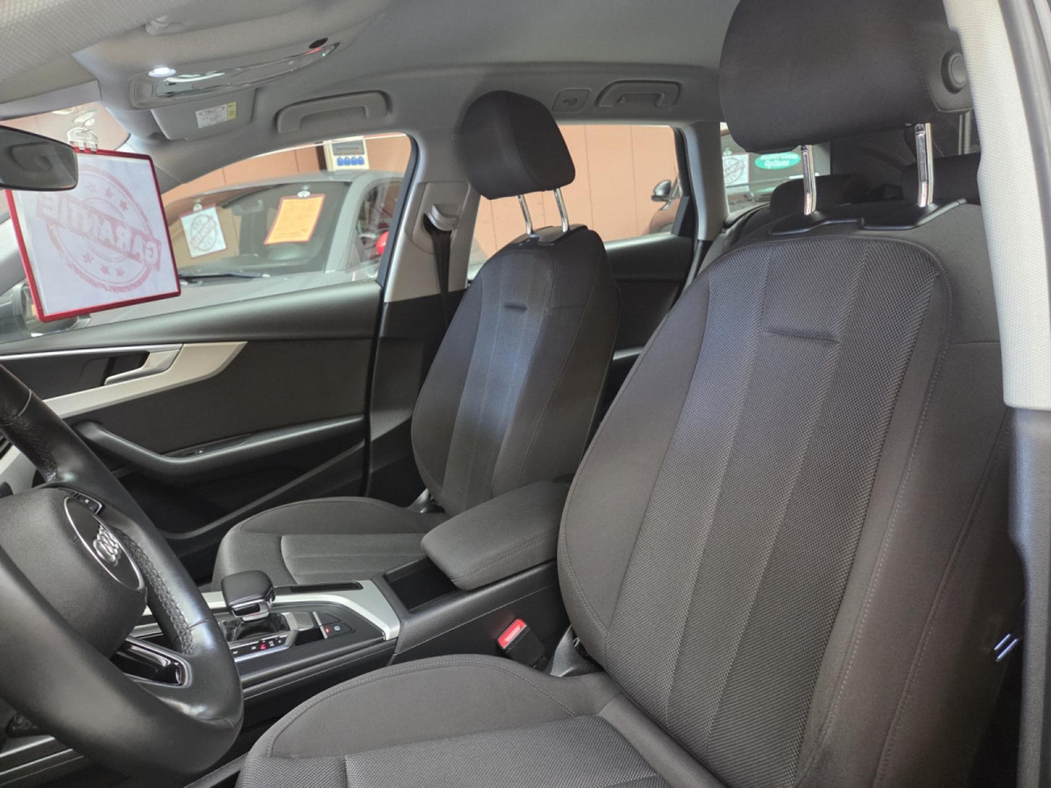 Audi A4 AVANT 30TDI ATTRACTION S-TRONIC (2022) - Photo 8