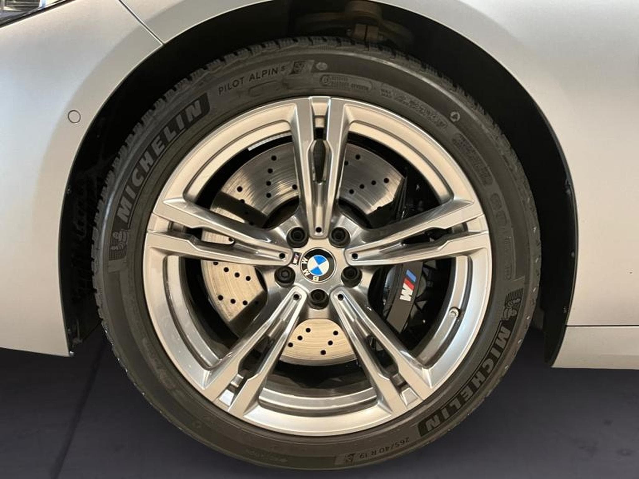 BMW M8 M8 Competition Gran Coupé xDrive (2025) - Foto 10
