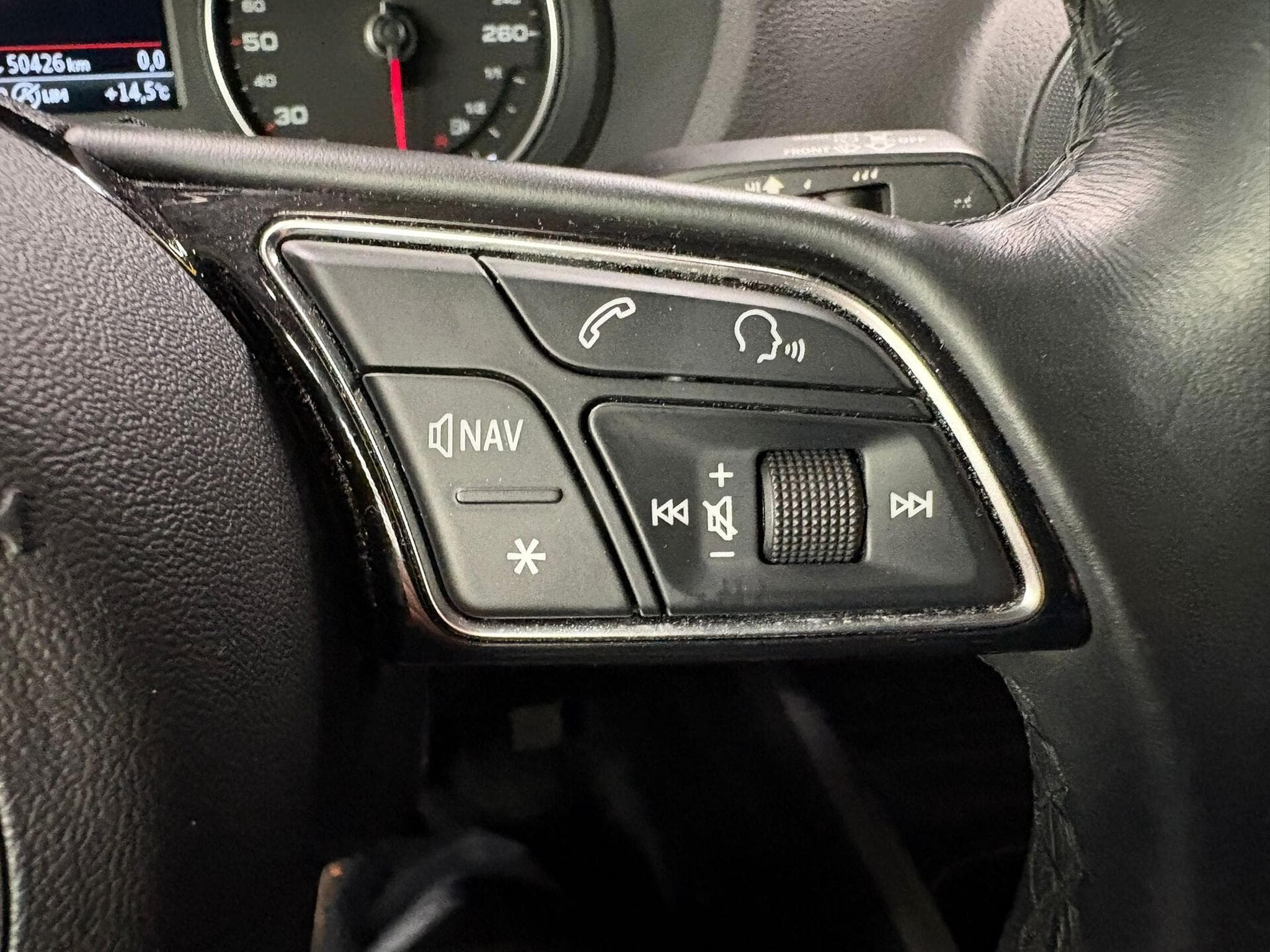 Audi Q2 Advanced 150 cv S-Tronic CAMERA/GPS/REGULATEUR (2022) - Photo 11