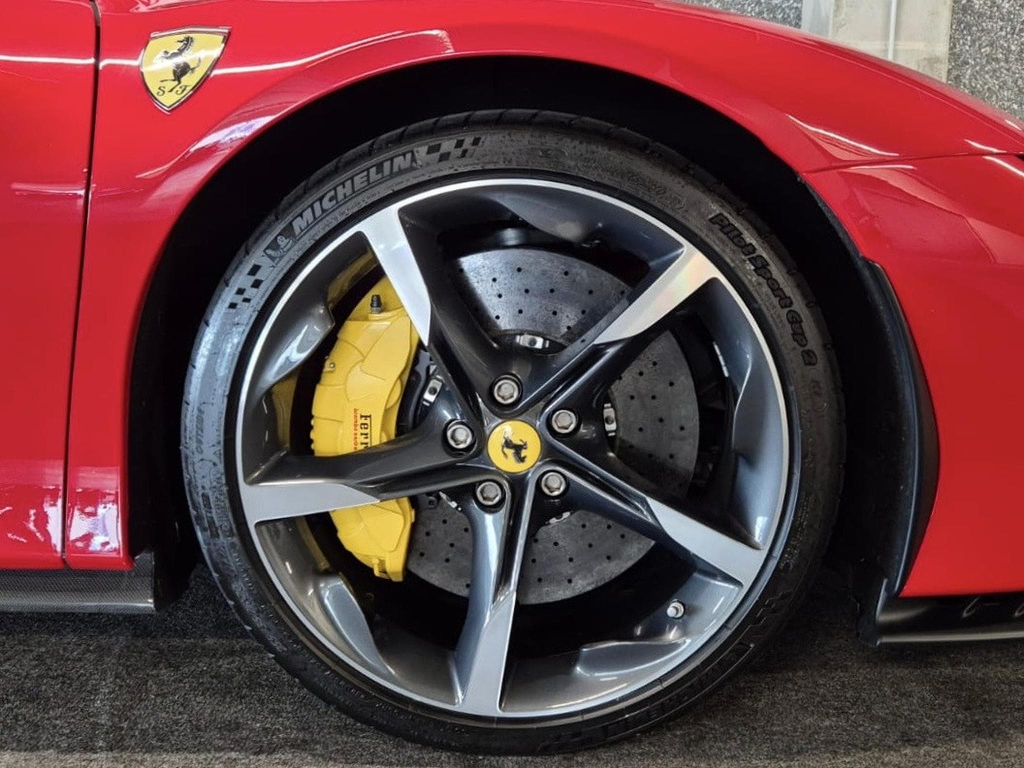 Ferrari SF90 DAYTONA RACING SEATS FULL ELECTRIC CARBON LIFT JBL (2022) - Photo 15
