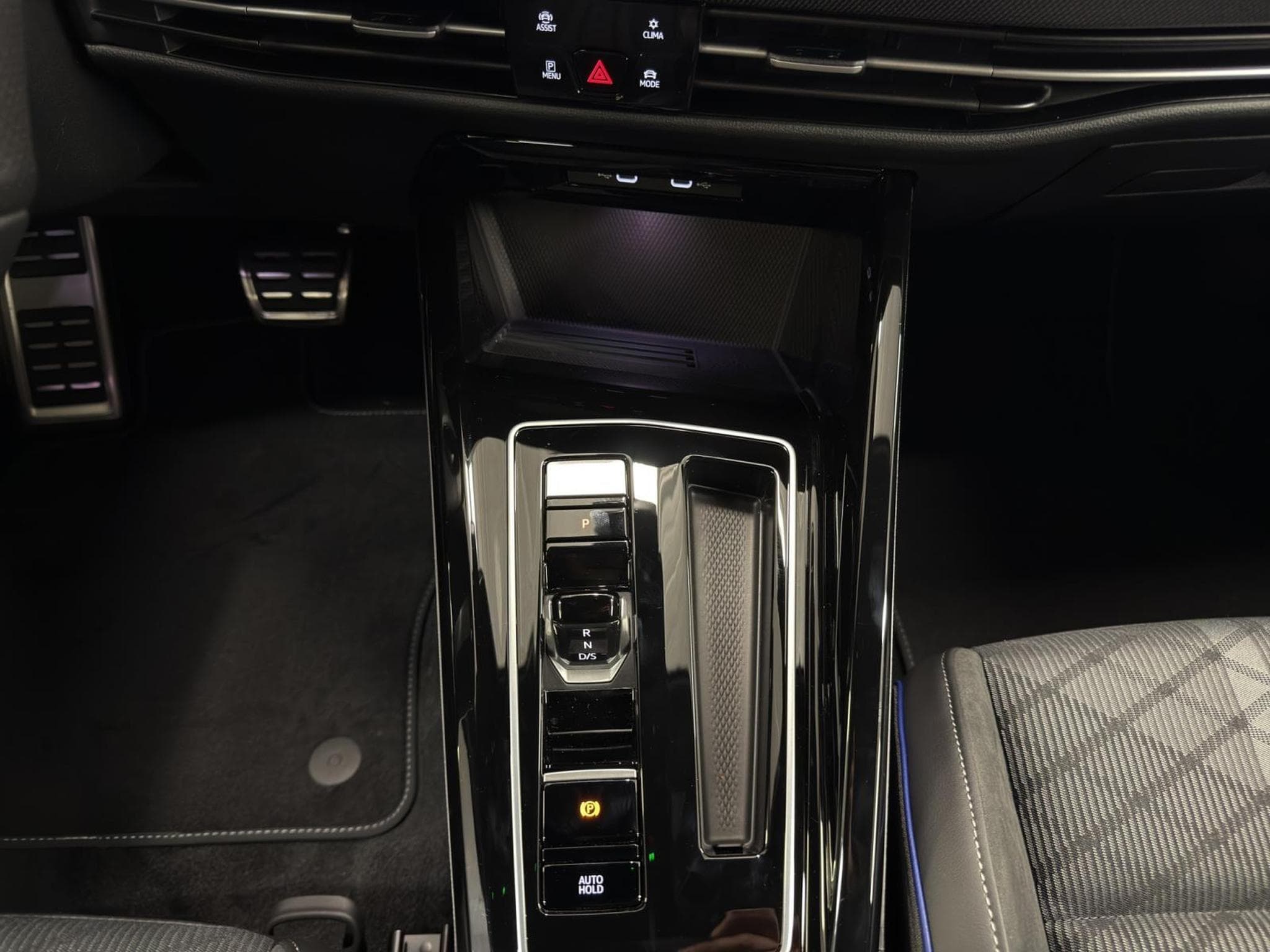 VW Golf LIFE (2026) - Photo 12