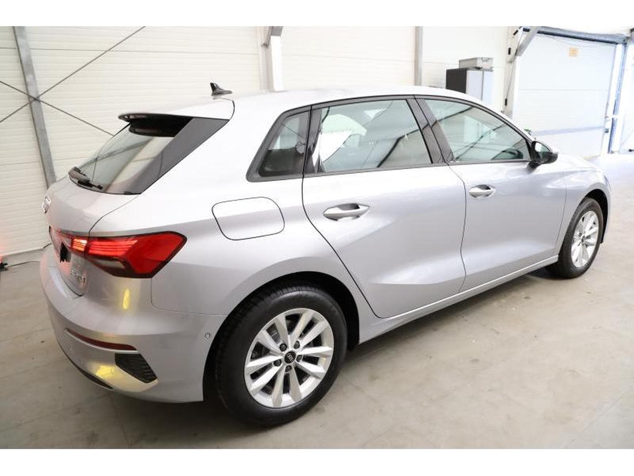 Audi A3 Sportback (2023) - Photo 14
